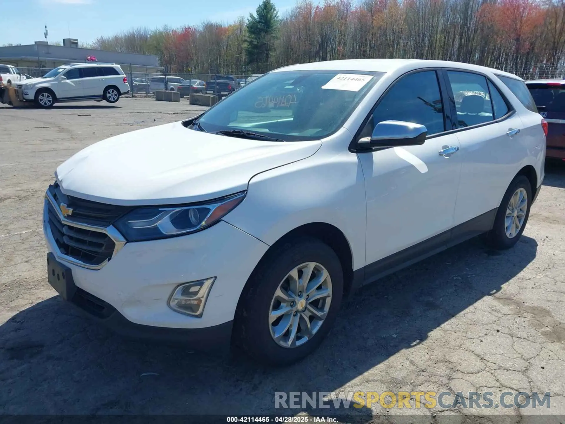 2 Photograph of a damaged car 2GNAXSEV4K6110423 CHEVROLET EQUINOX 2019