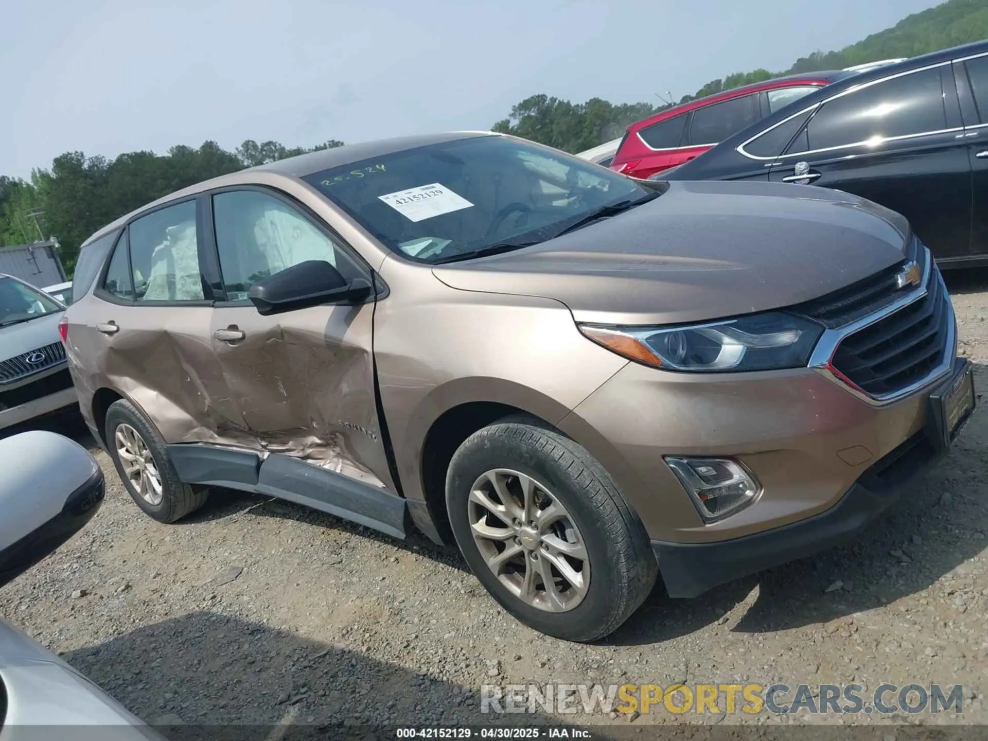 13 Photograph of a damaged car 2GNAXSEV4K6169956 CHEVROLET EQUINOX 2019