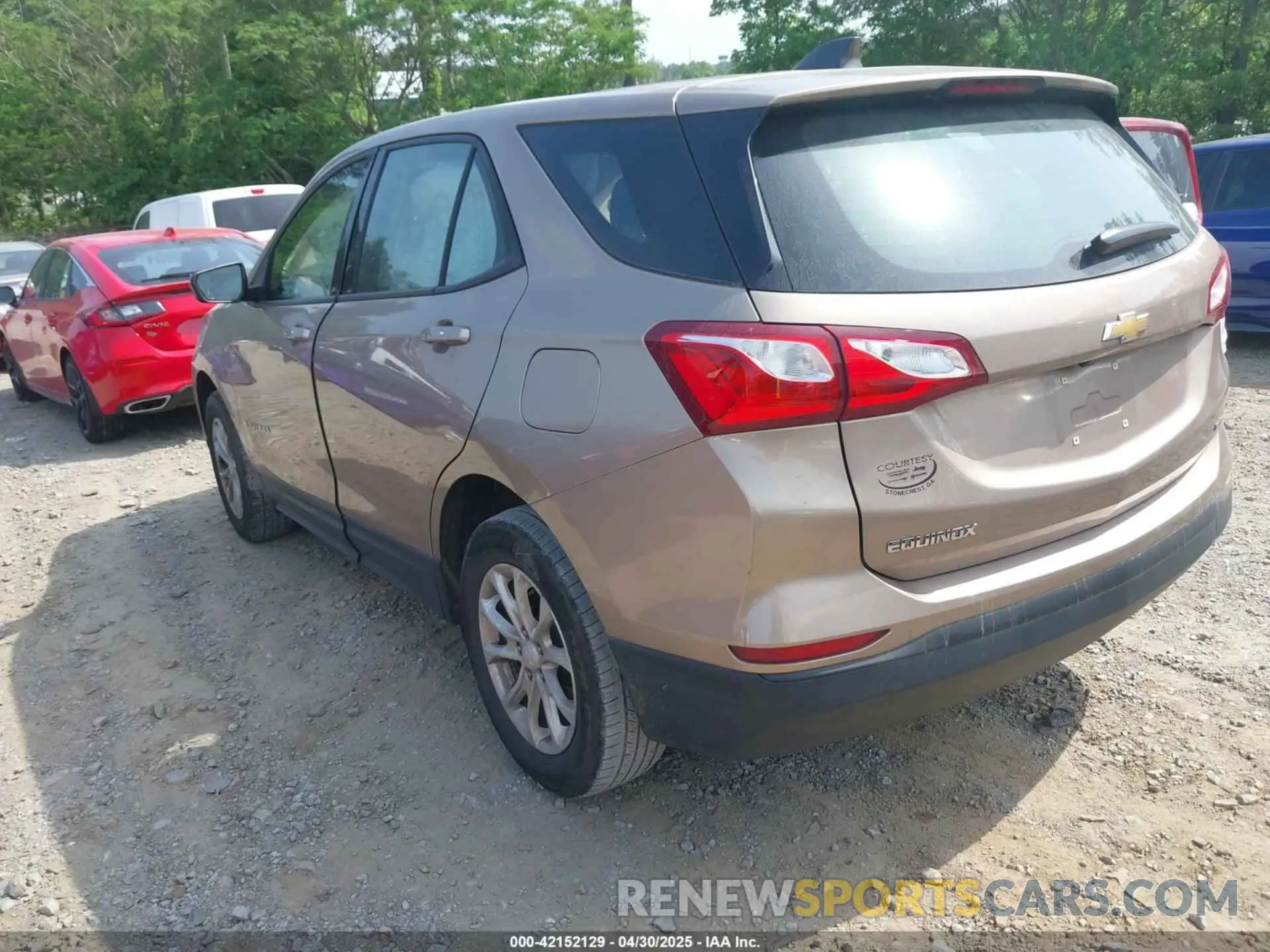 3 Photograph of a damaged car 2GNAXSEV4K6169956 CHEVROLET EQUINOX 2019