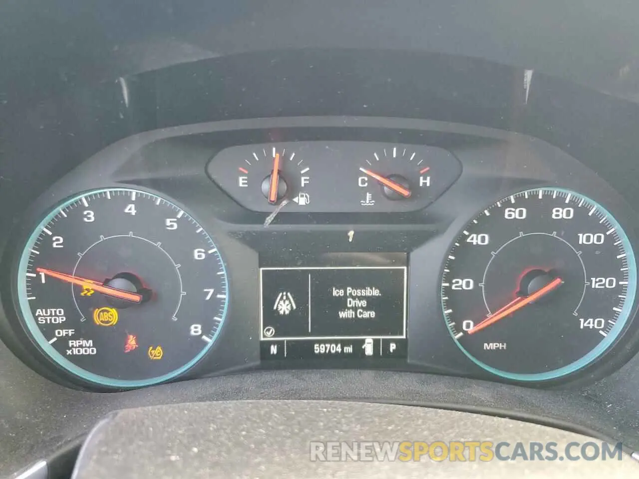 9 Photograph of a damaged car 2GNAXSEV4K6301758 CHEVROLET EQUINOX 2019