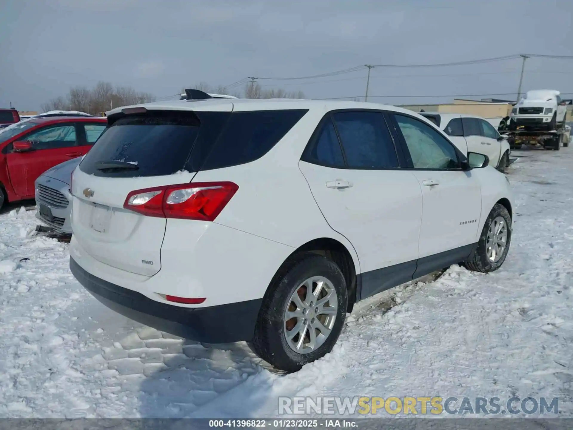 4 Photograph of a damaged car 2GNAXSEV5K6161848 CHEVROLET EQUINOX 2019