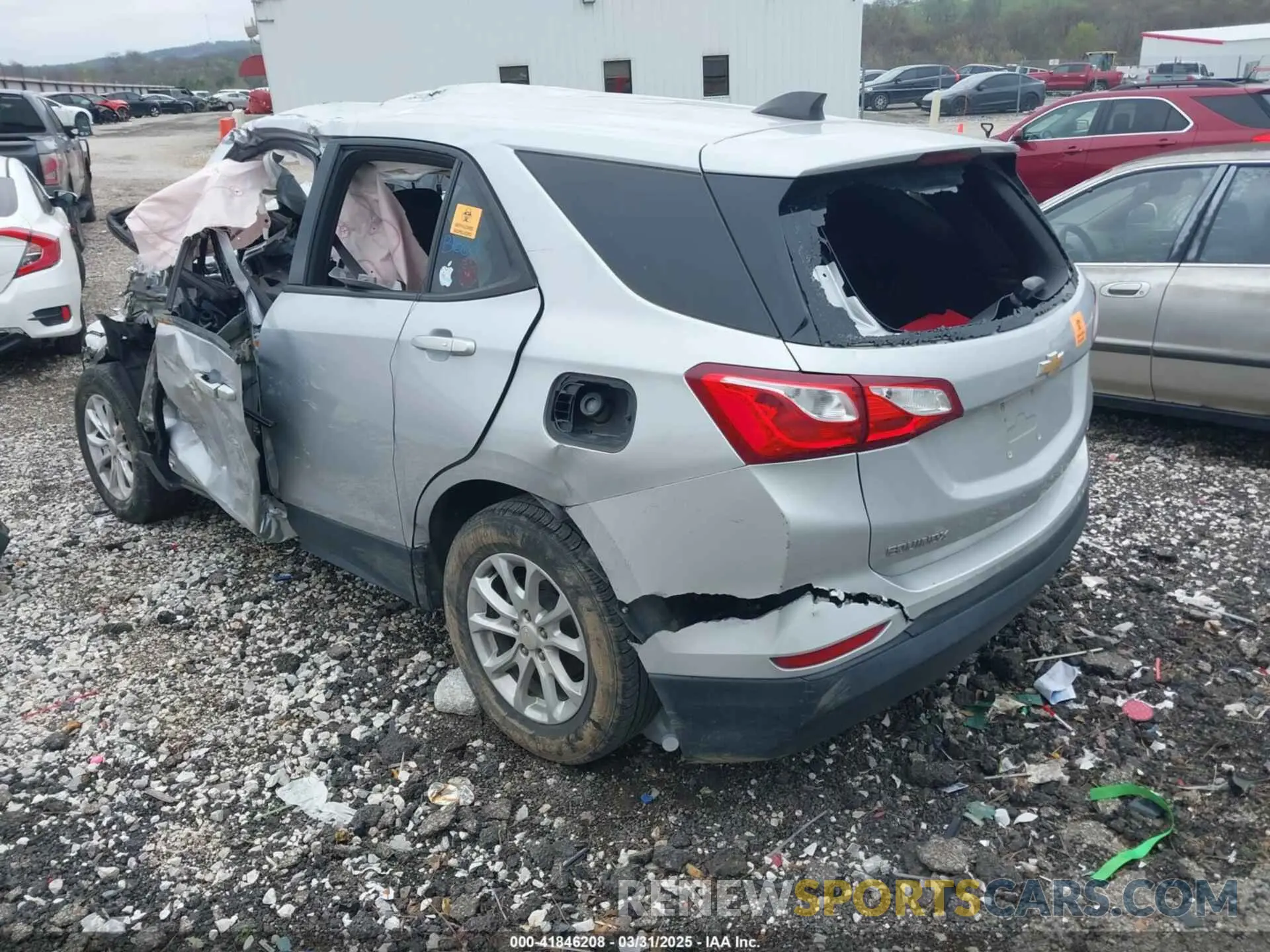 3 Photograph of a damaged car 2GNAXSEV5K6233485 CHEVROLET EQUINOX 2019