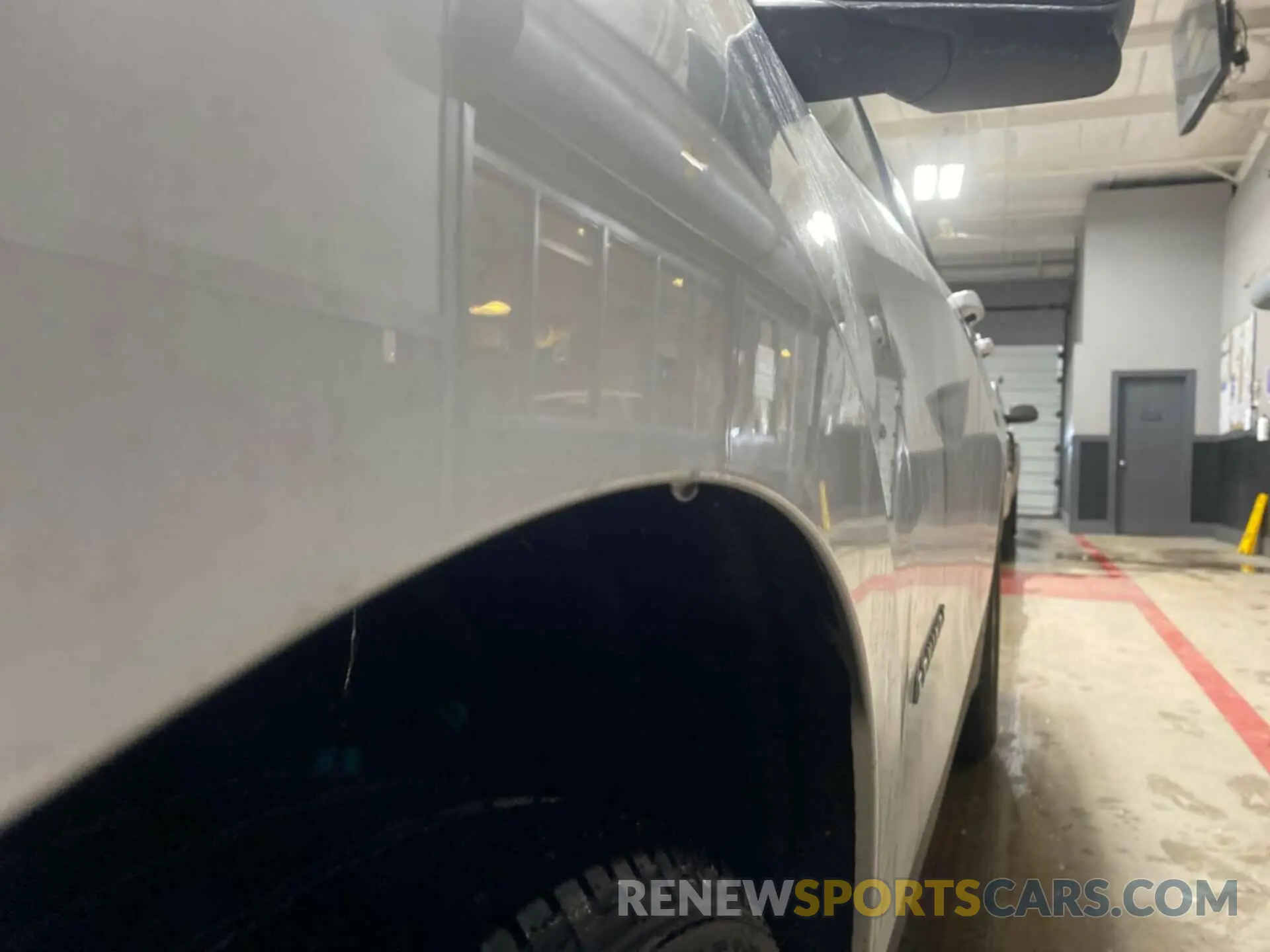 4 Photograph of a damaged car 2GNAXSEV6K6210040 CHEVROLET EQUINOX 2019