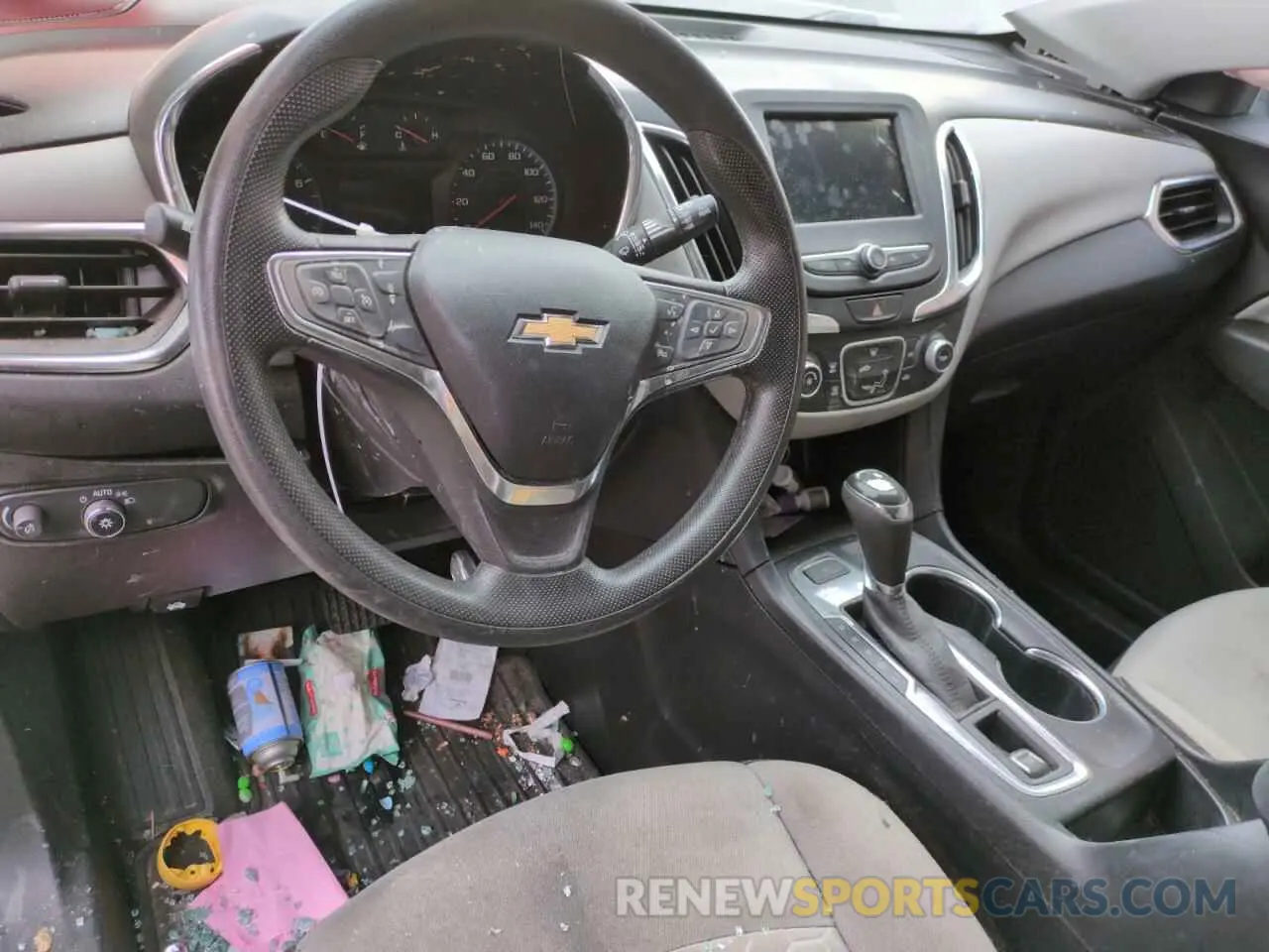8 Photograph of a damaged car 2GNAXSEV7K6268688 CHEVROLET EQUINOX 2019