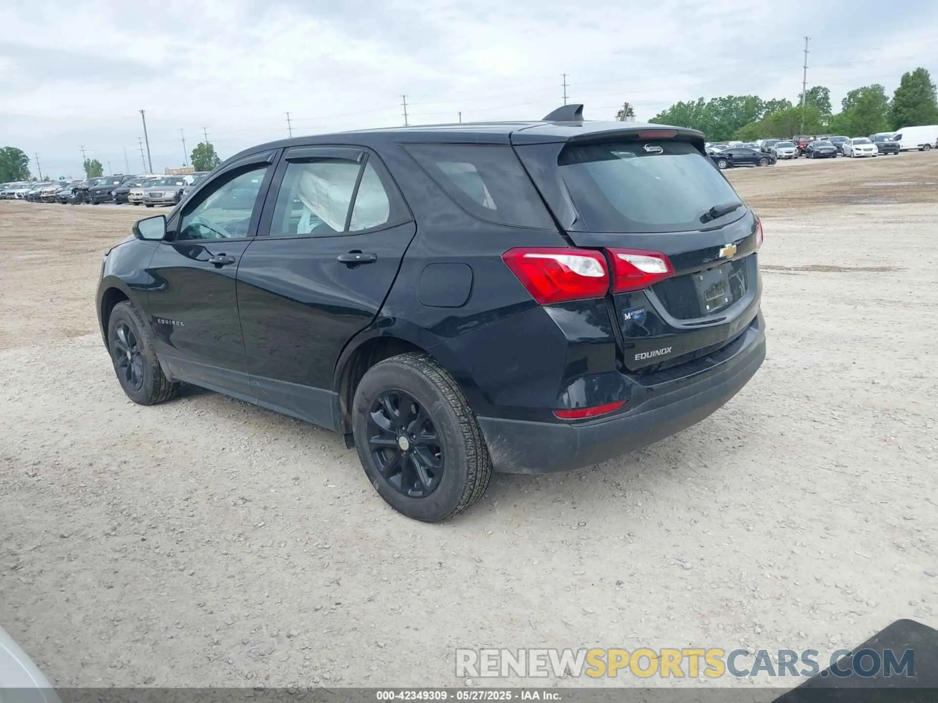 3 Photograph of a damaged car 2GNAXSEV7K6302760 CHEVROLET EQUINOX 2019