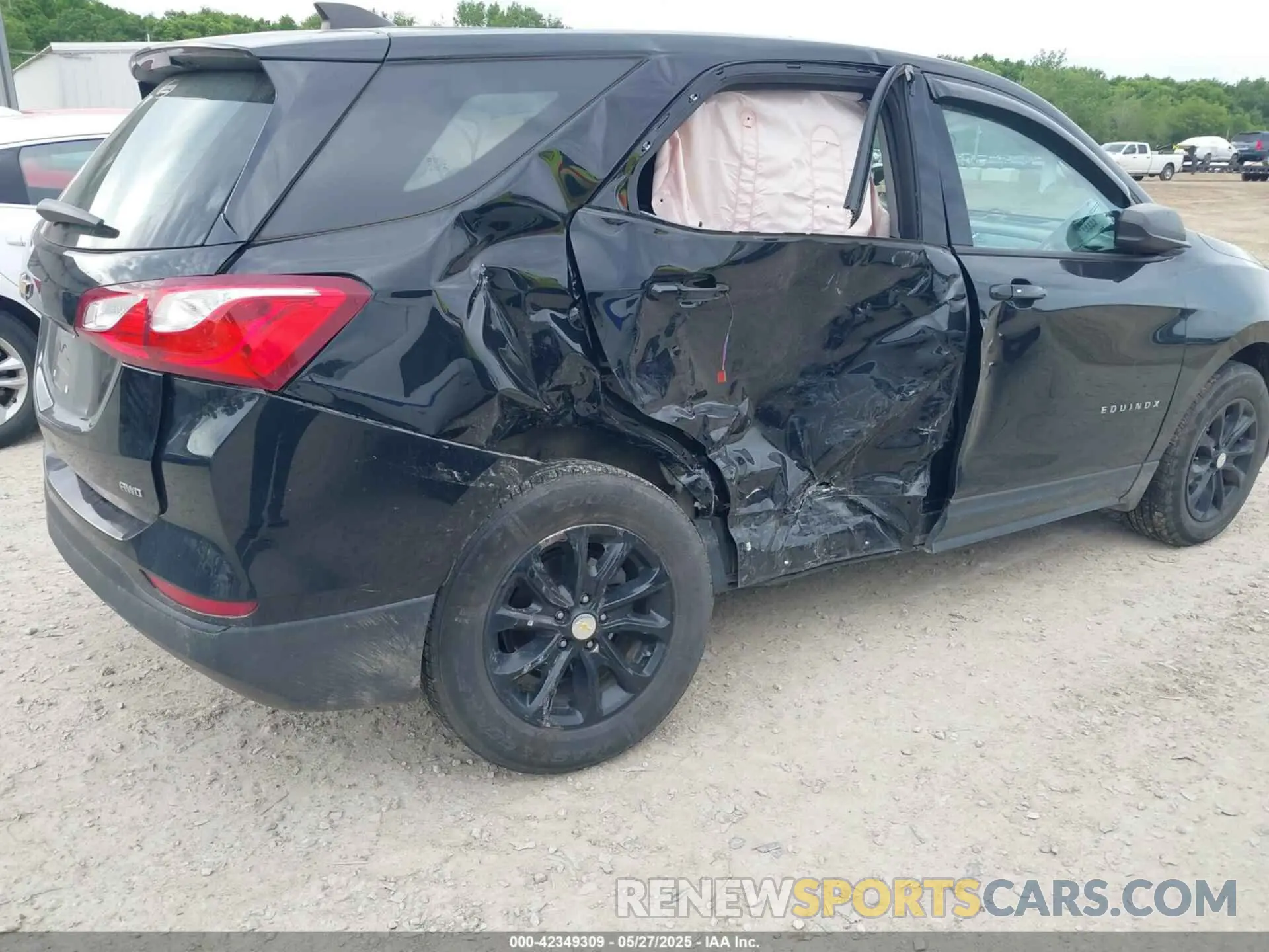 6 Photograph of a damaged car 2GNAXSEV7K6302760 CHEVROLET EQUINOX 2019