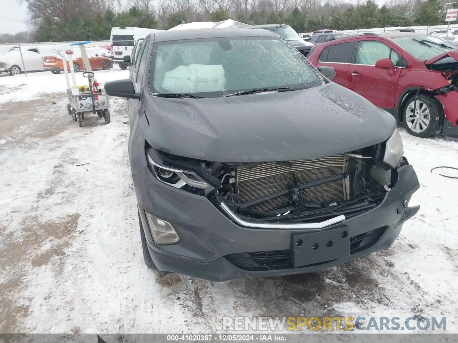 1 Photograph of a damaged car 2GNAXSEV8K6117021 CHEVROLET EQUINOX 2019