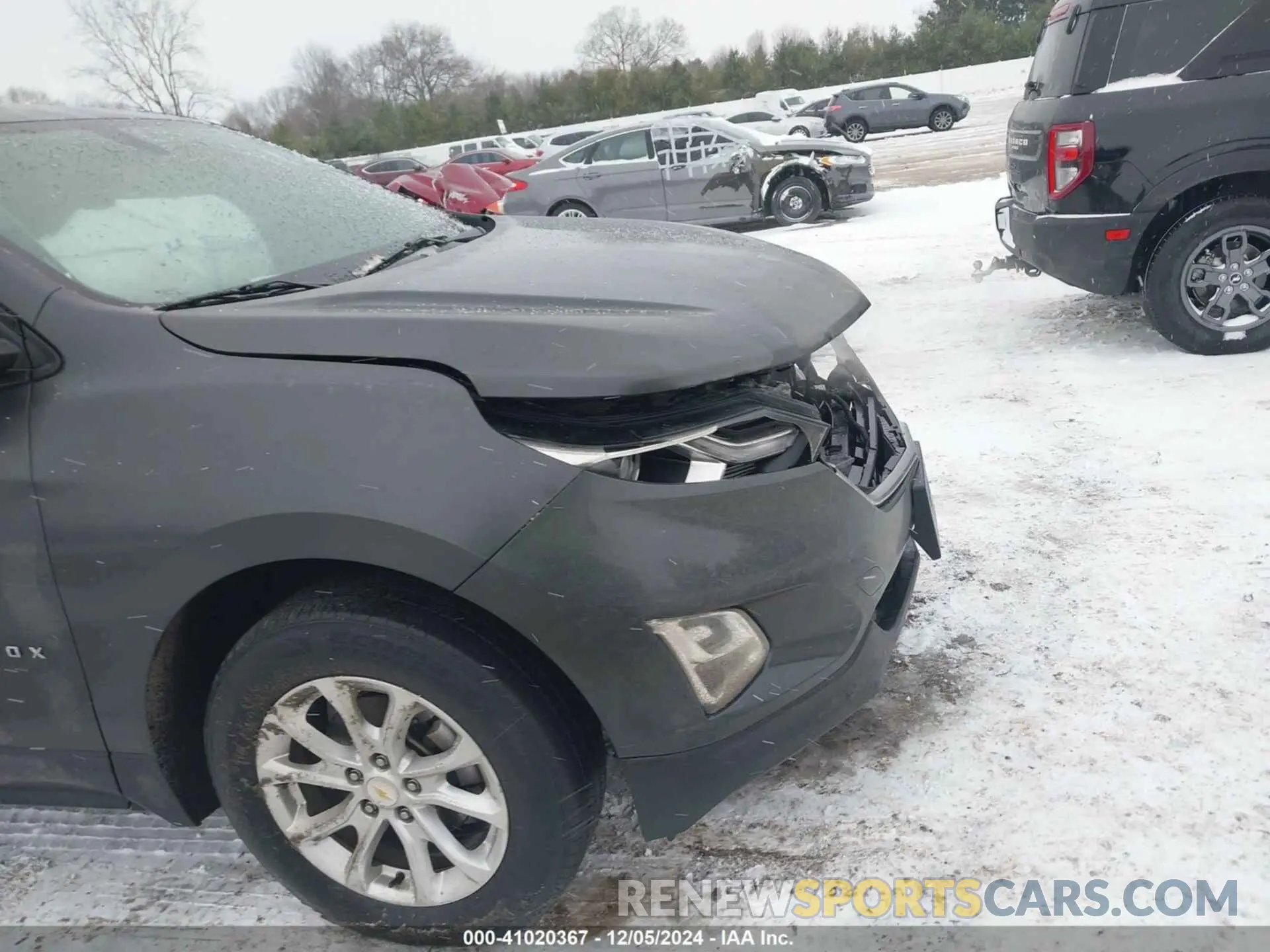 6 Photograph of a damaged car 2GNAXSEV8K6117021 CHEVROLET EQUINOX 2019