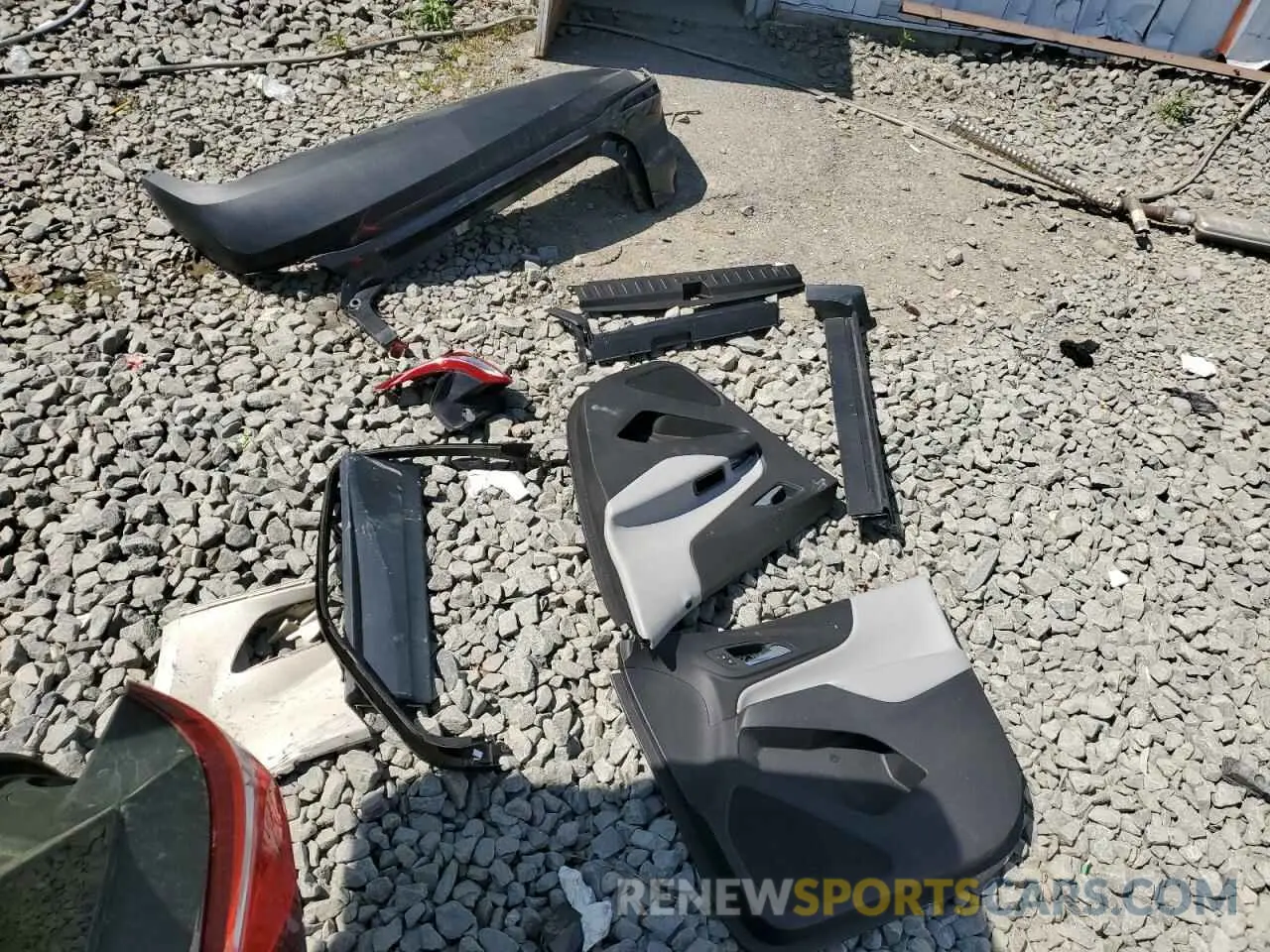 12 Photograph of a damaged car 2GNAXSEV9K6129548 CHEVROLET EQUINOX 2019
