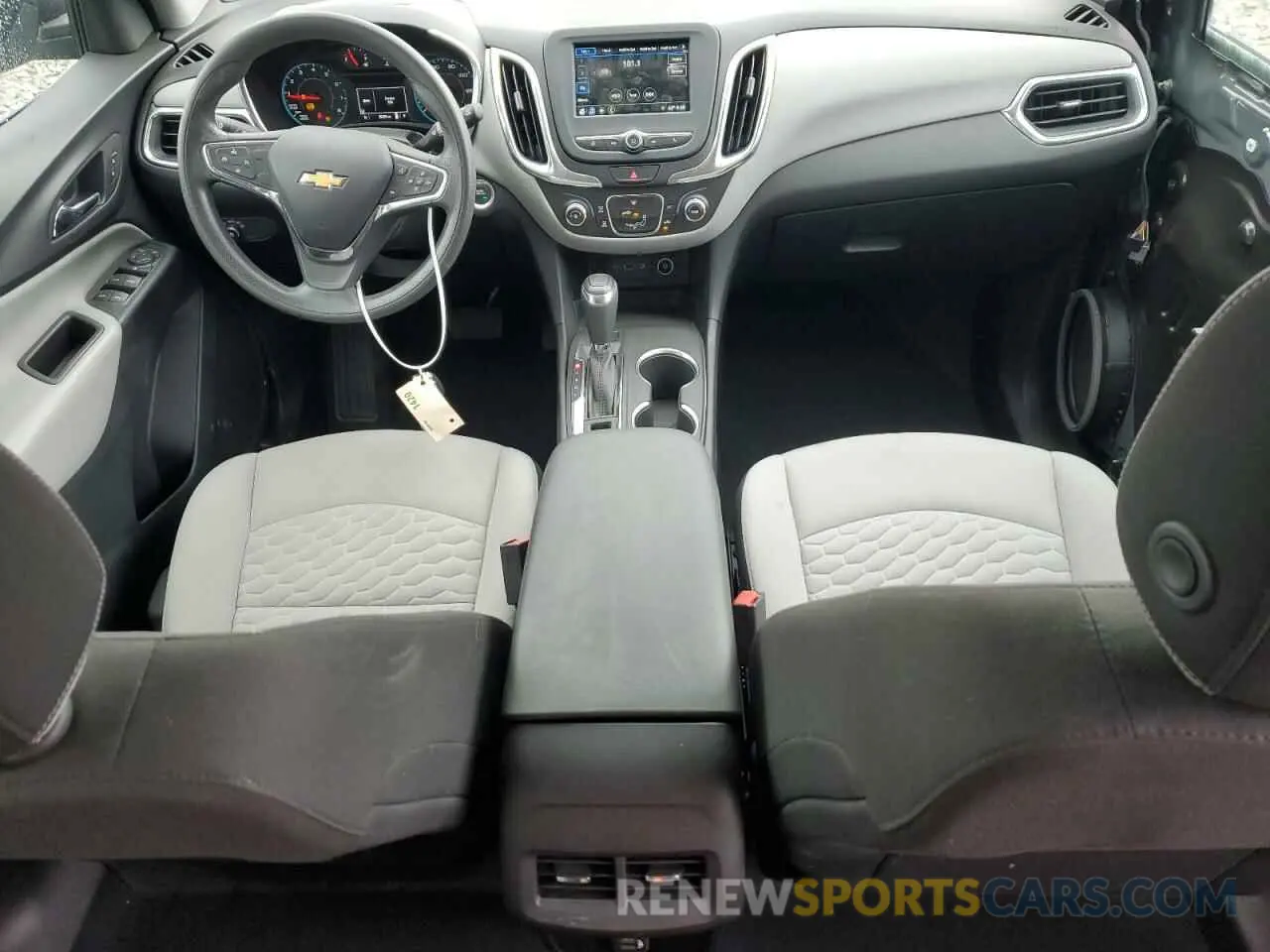 8 Photograph of a damaged car 2GNAXSEV9K6129548 CHEVROLET EQUINOX 2019