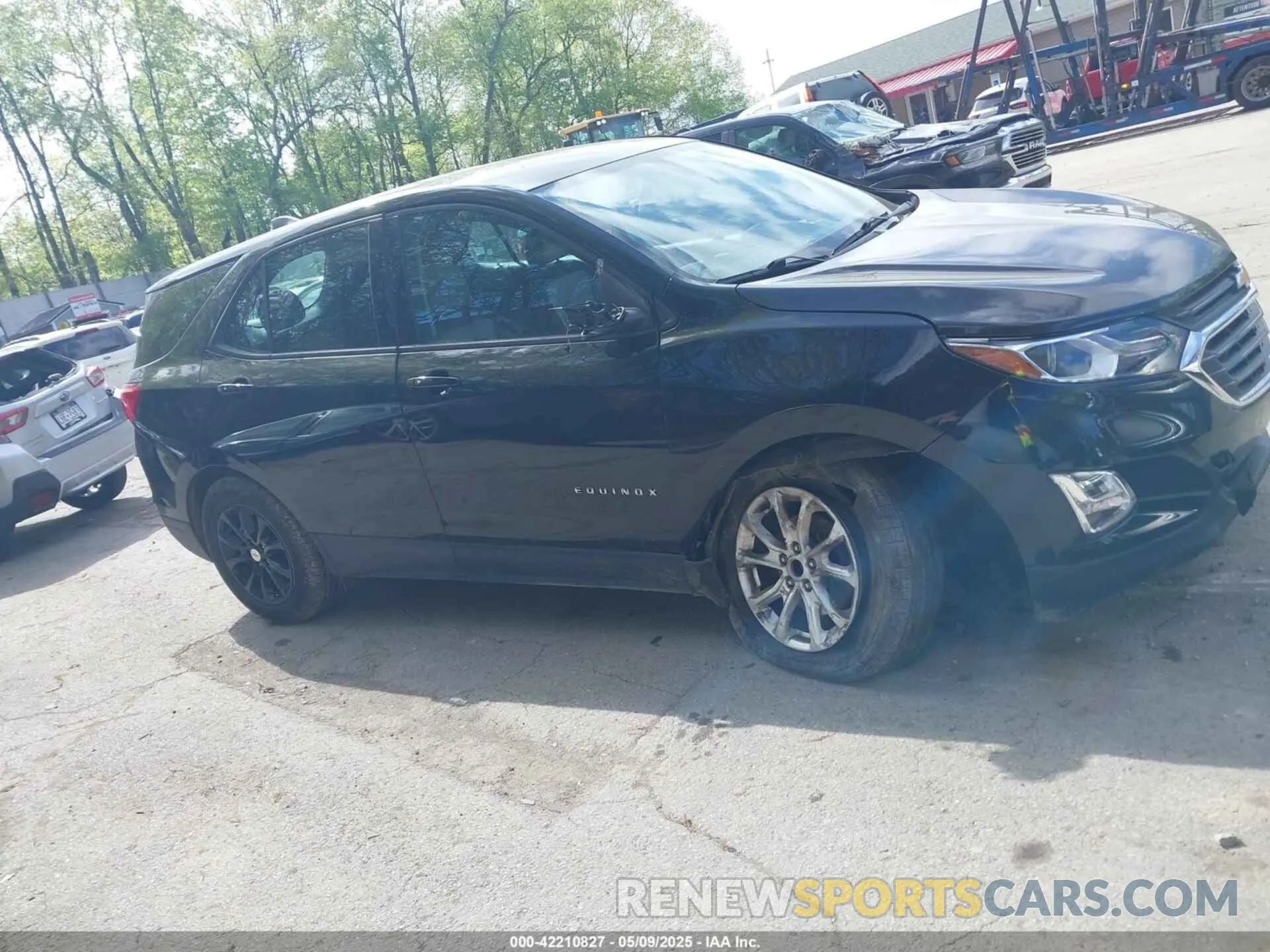 13 Photograph of a damaged car 2GNAXSEV9K6238804 CHEVROLET EQUINOX 2019