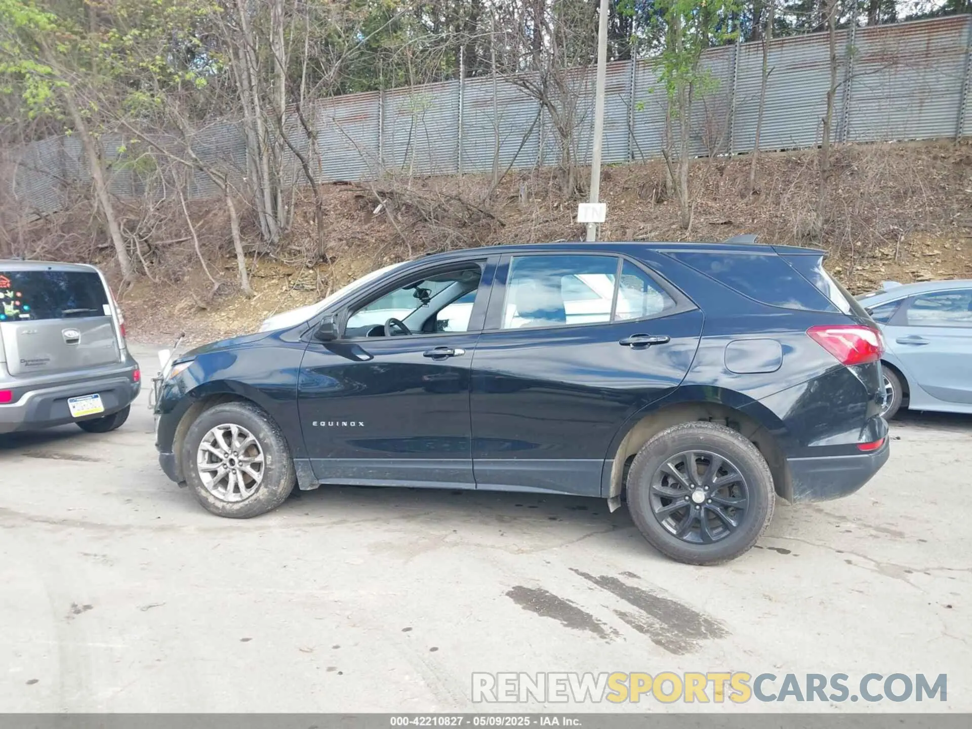 14 Photograph of a damaged car 2GNAXSEV9K6238804 CHEVROLET EQUINOX 2019