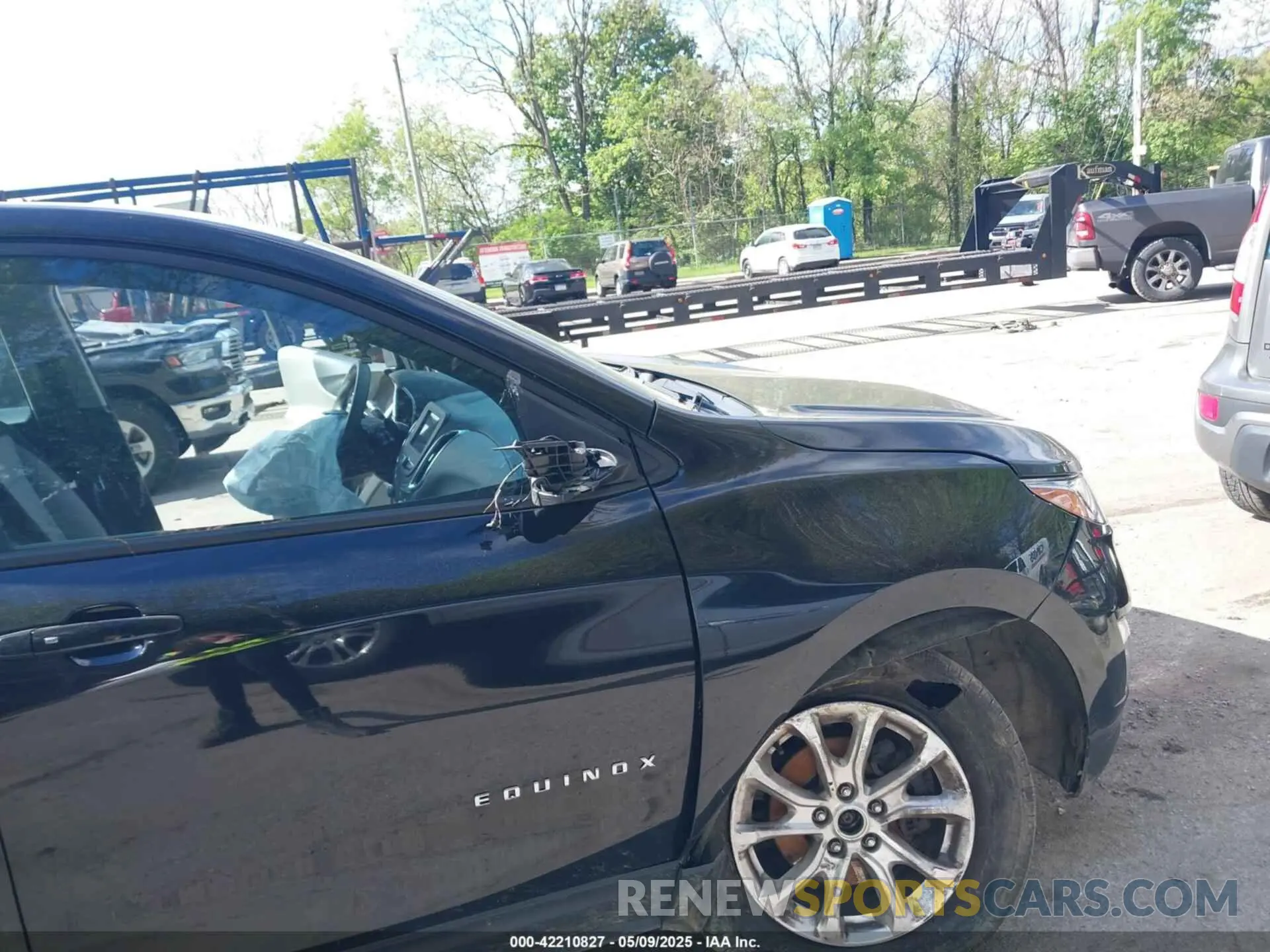 21 Photograph of a damaged car 2GNAXSEV9K6238804 CHEVROLET EQUINOX 2019