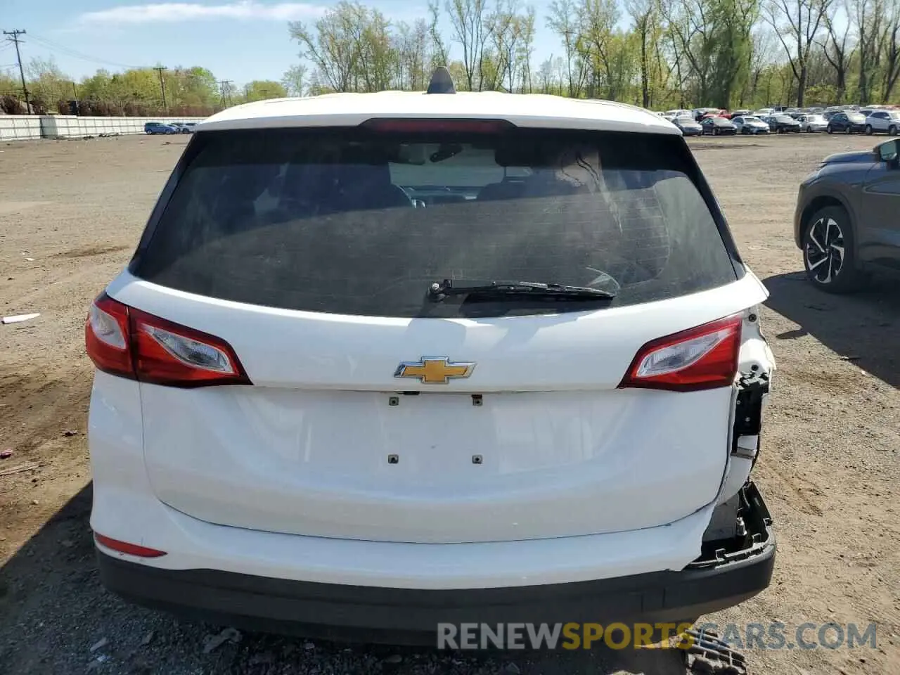 6 Photograph of a damaged car 2GNAXSEV9K6284858 CHEVROLET EQUINOX 2019