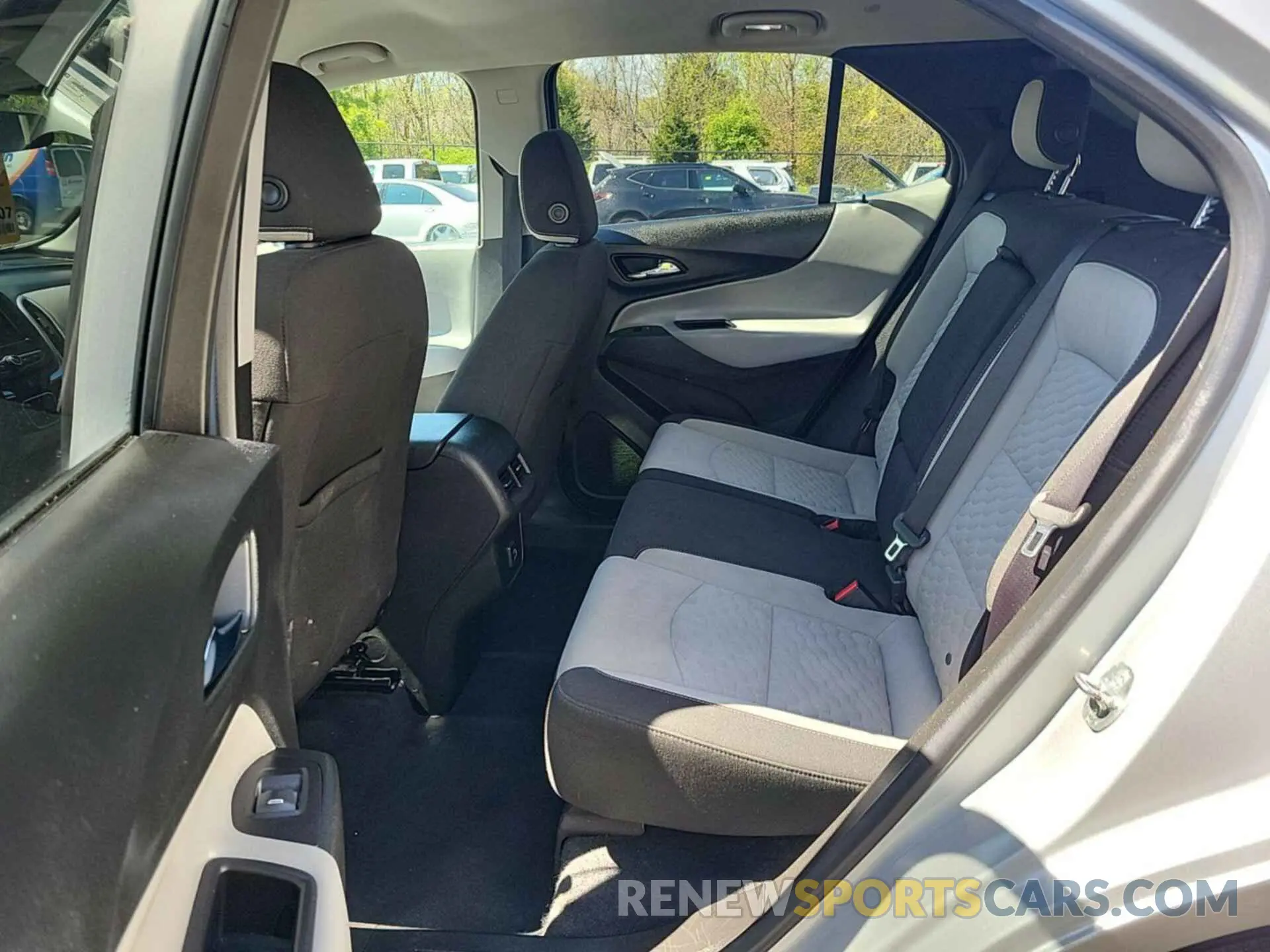 13 Photograph of a damaged car 2GNAXTEV0K6255917 CHEVROLET EQUINOX 2019