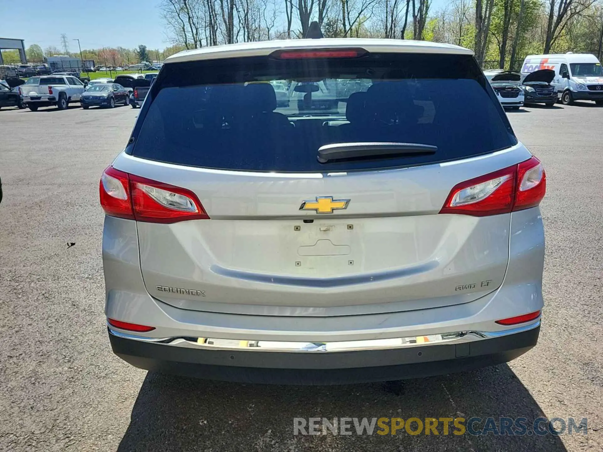 26 Photograph of a damaged car 2GNAXTEV0K6255917 CHEVROLET EQUINOX 2019