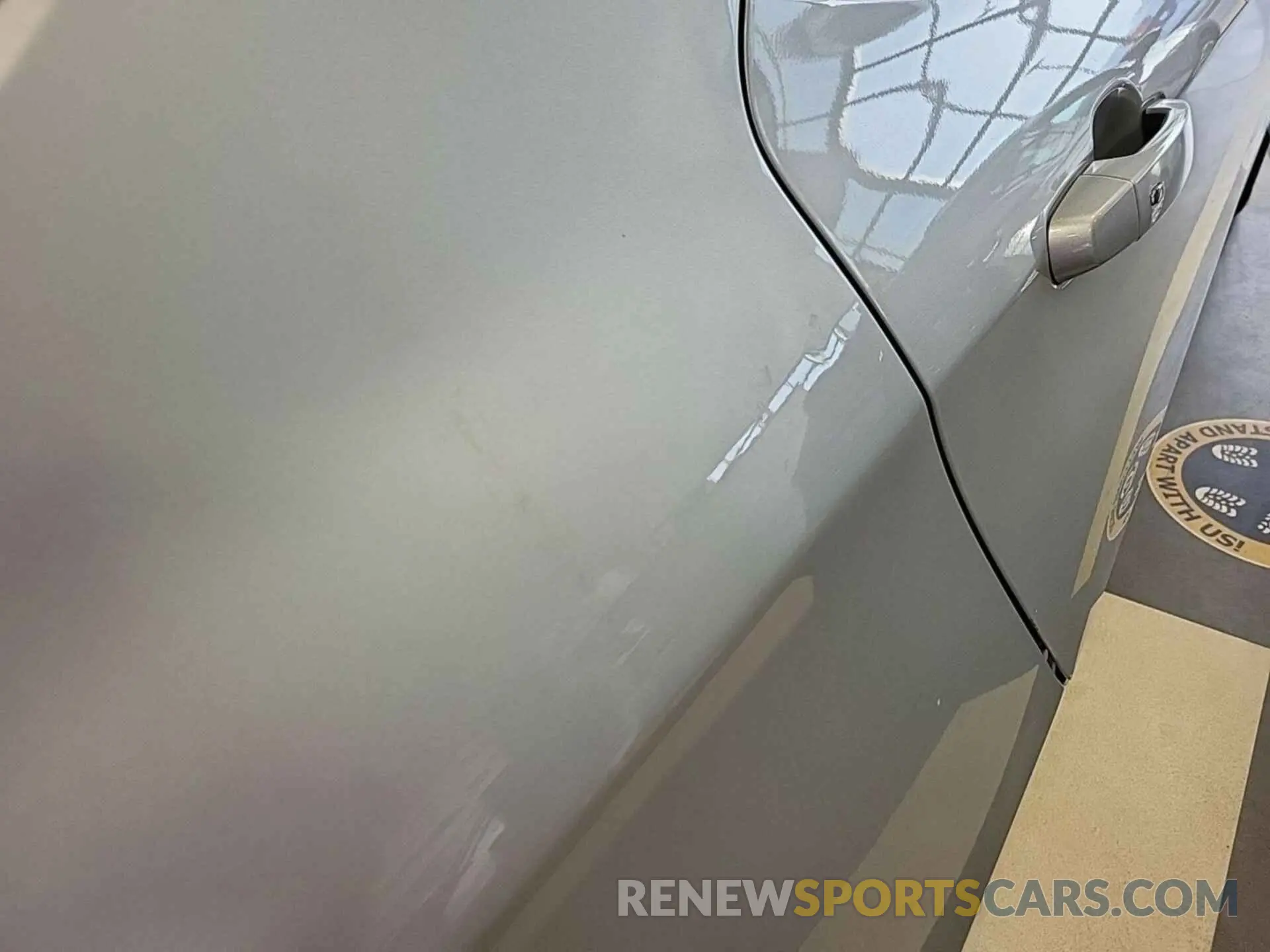 27 Photograph of a damaged car 2GNAXTEV0K6255917 CHEVROLET EQUINOX 2019