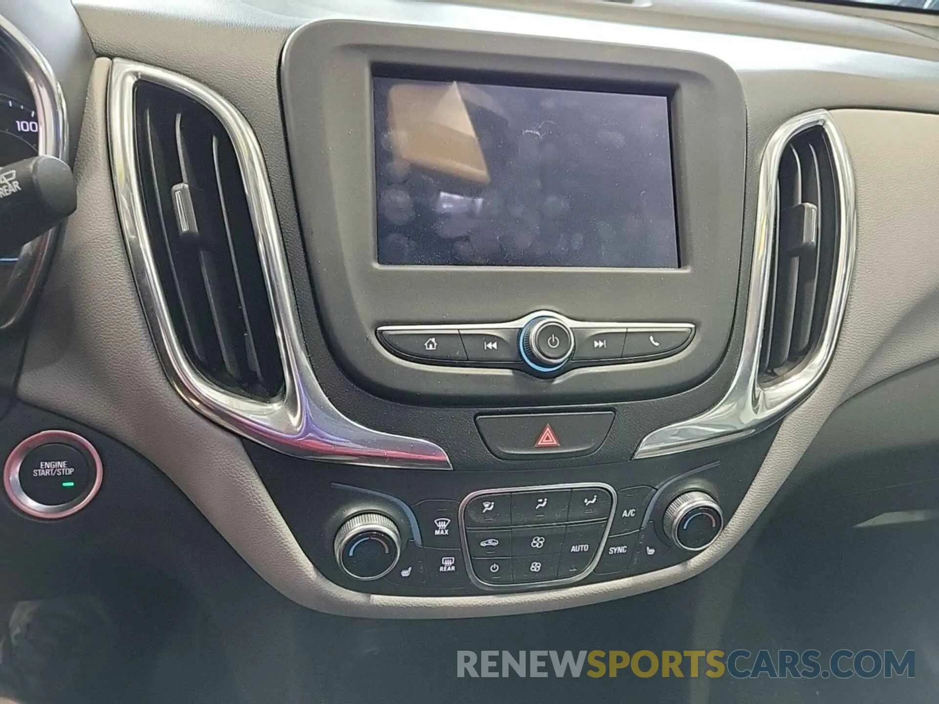 34 Photograph of a damaged car 2GNAXTEV0K6255917 CHEVROLET EQUINOX 2019