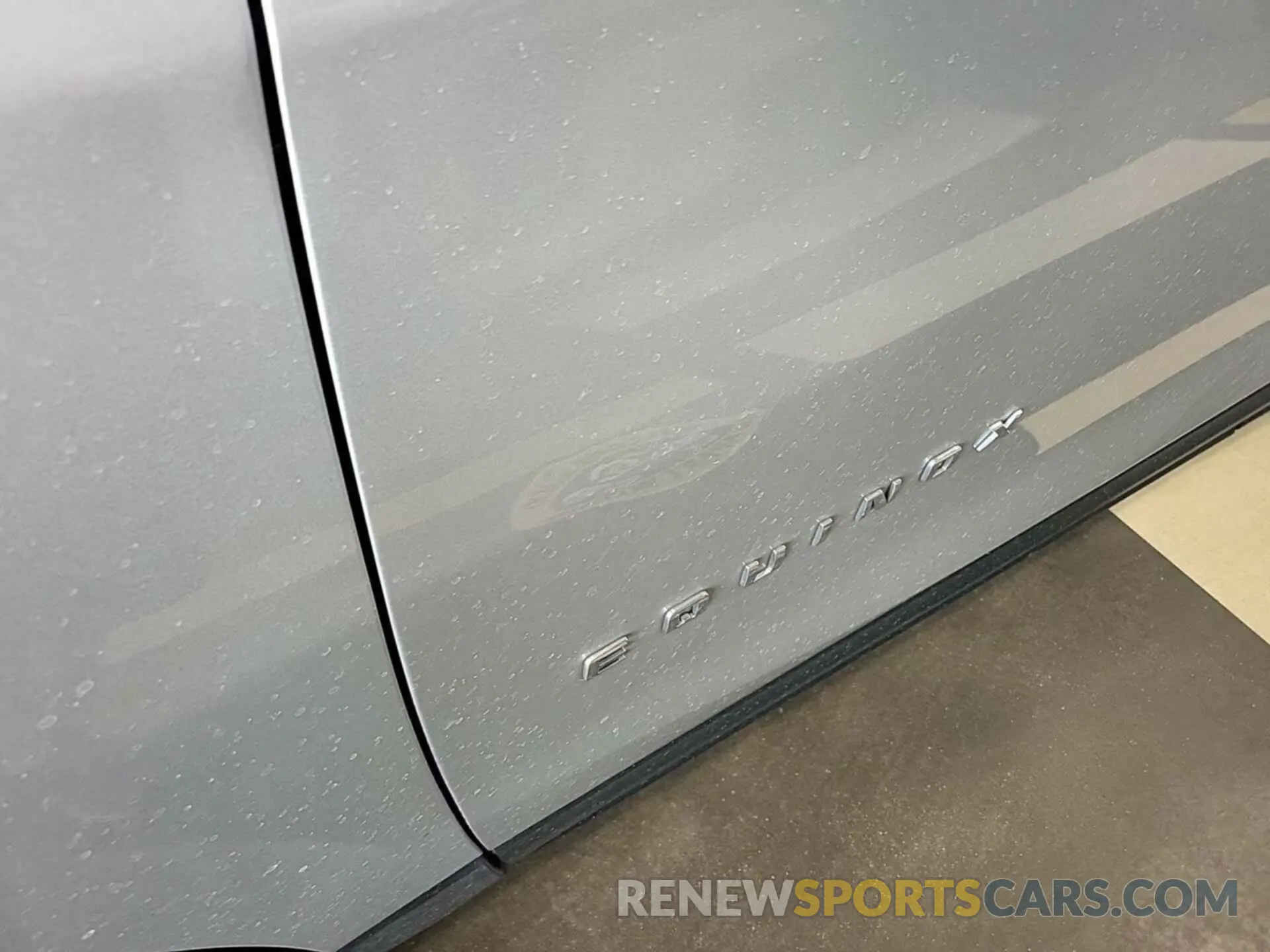 9 Photograph of a damaged car 2GNAXTEV0K6255917 CHEVROLET EQUINOX 2019