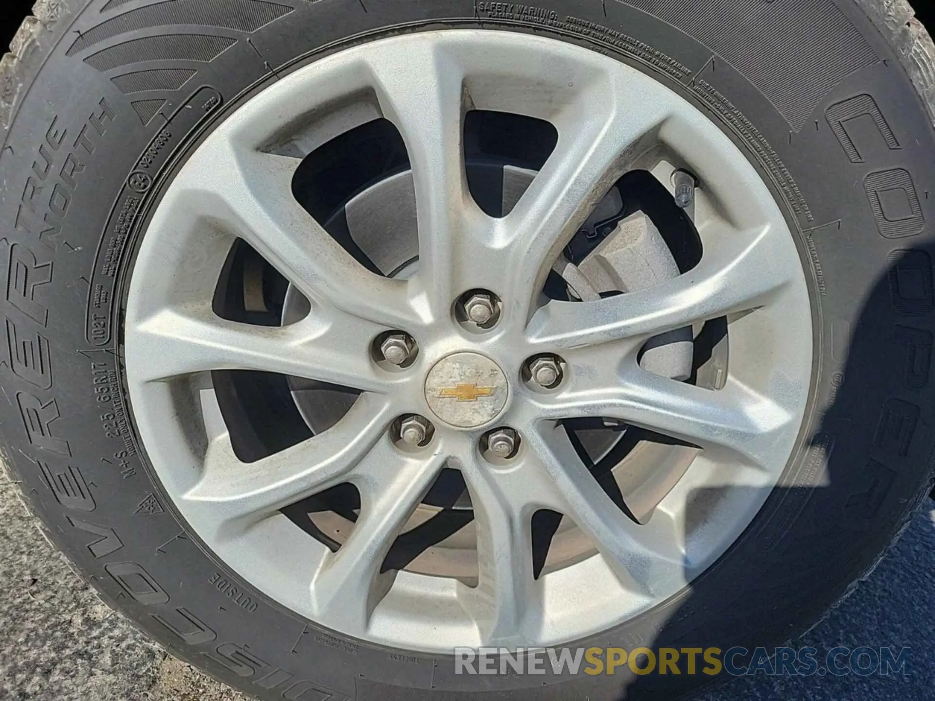 1 Photograph of a damaged car 2GNAXTEV0K6260759 CHEVROLET EQUINOX 2019