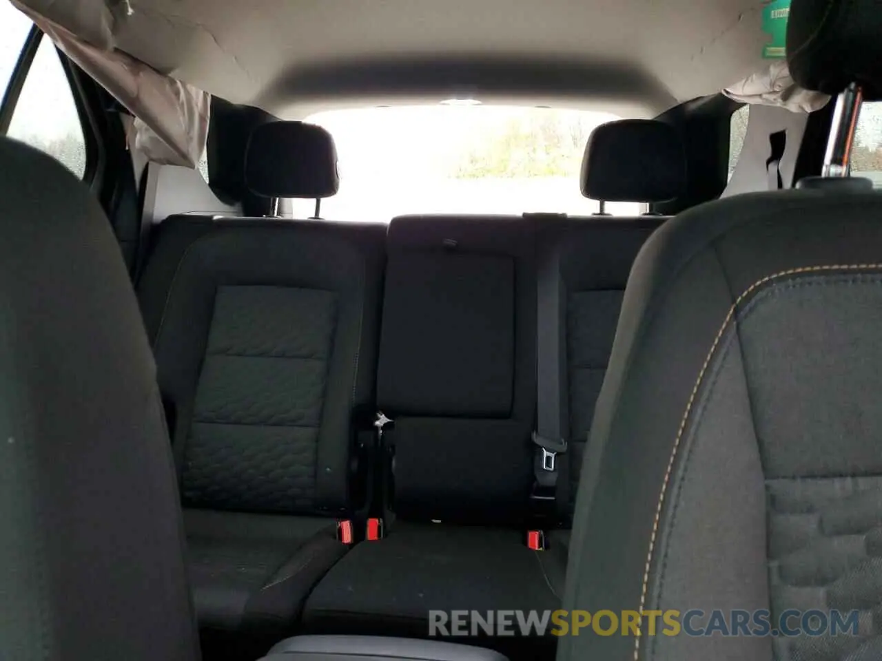10 Photograph of a damaged car 2GNAXTEV0K6265654 CHEVROLET EQUINOX 2019