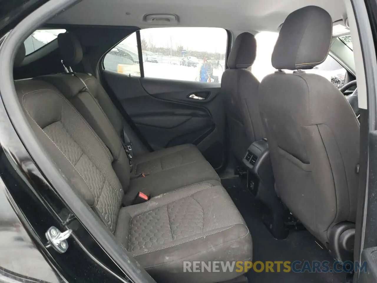11 Photograph of a damaged car 2GNAXTEV0K6299545 CHEVROLET EQUINOX 2019