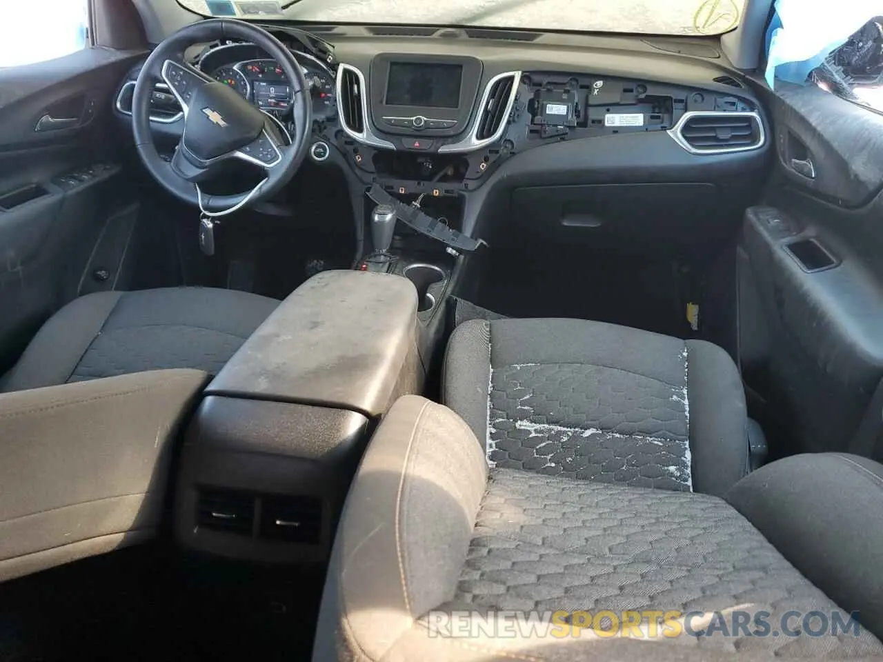 8 Photograph of a damaged car 2GNAXTEV0K6299545 CHEVROLET EQUINOX 2019