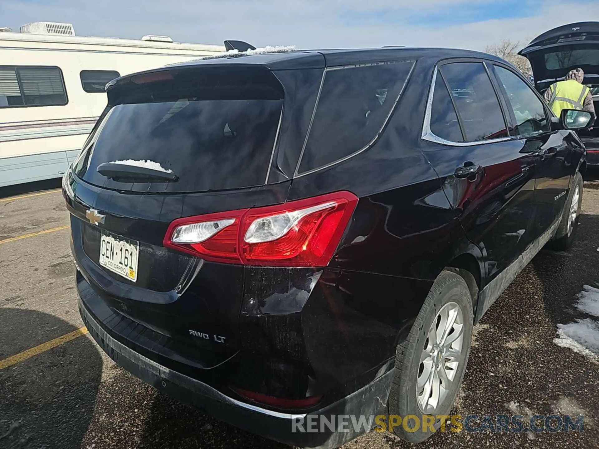 7 Photograph of a damaged car 2GNAXTEV1K6197543 CHEVROLET EQUINOX 2019