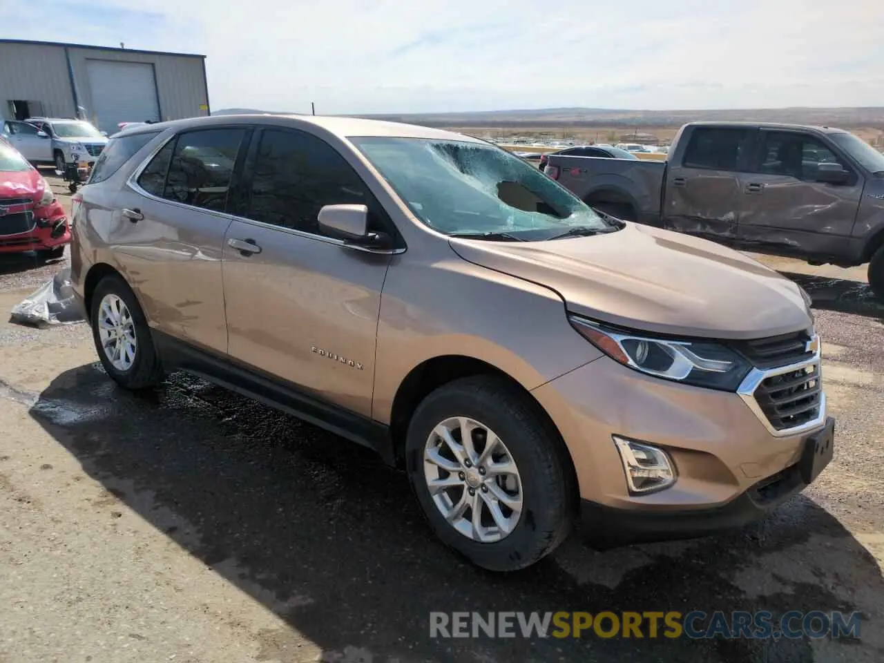 4 Photograph of a damaged car 2GNAXTEV1K6218553 CHEVROLET EQUINOX 2019