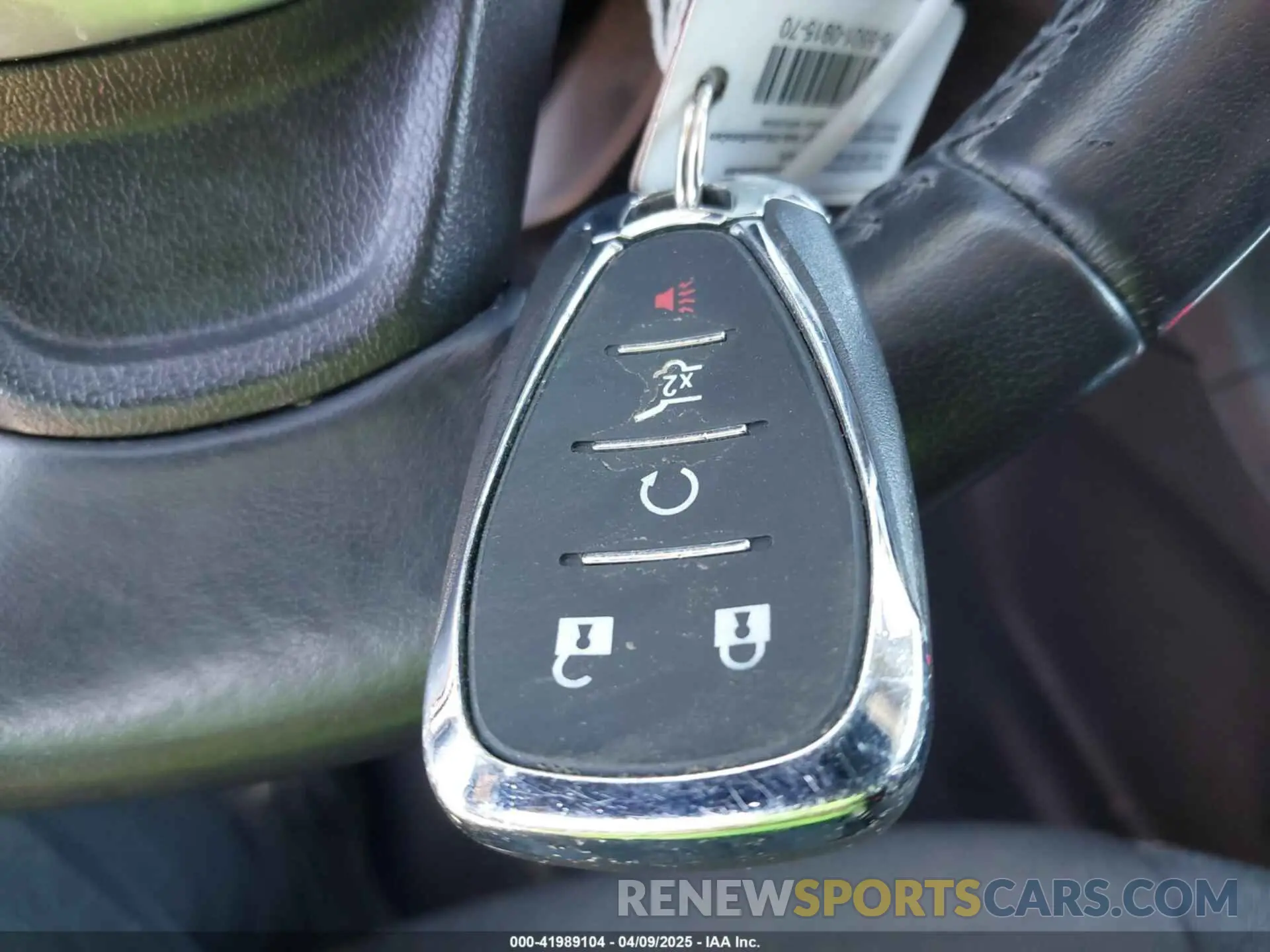 11 Photograph of a damaged car 2GNAXTEV1K6247390 CHEVROLET EQUINOX 2019