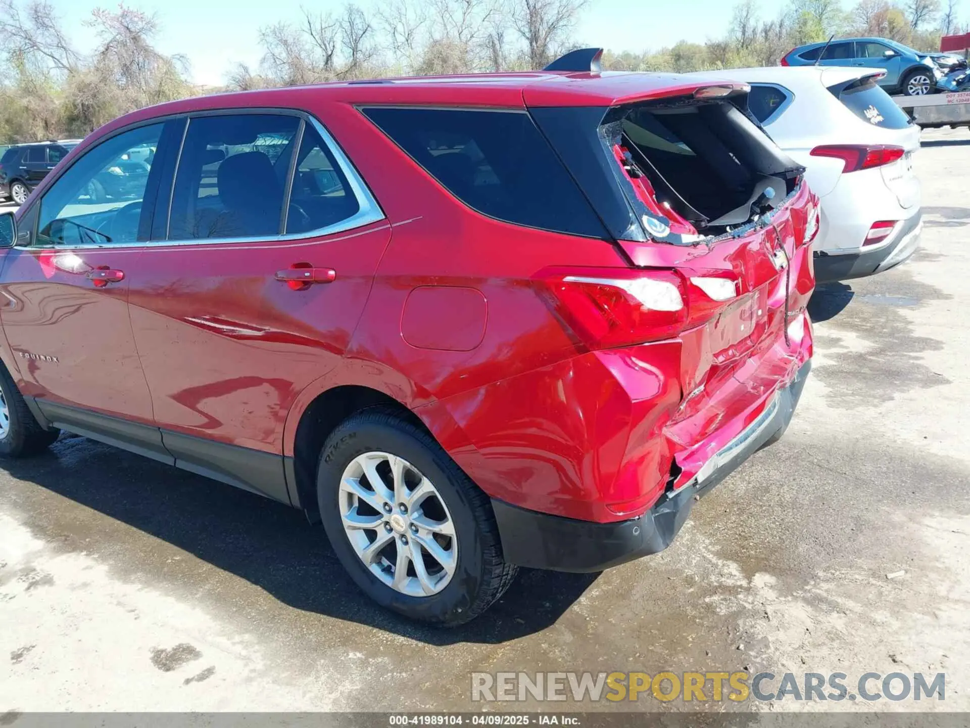 17 Photograph of a damaged car 2GNAXTEV1K6247390 CHEVROLET EQUINOX 2019