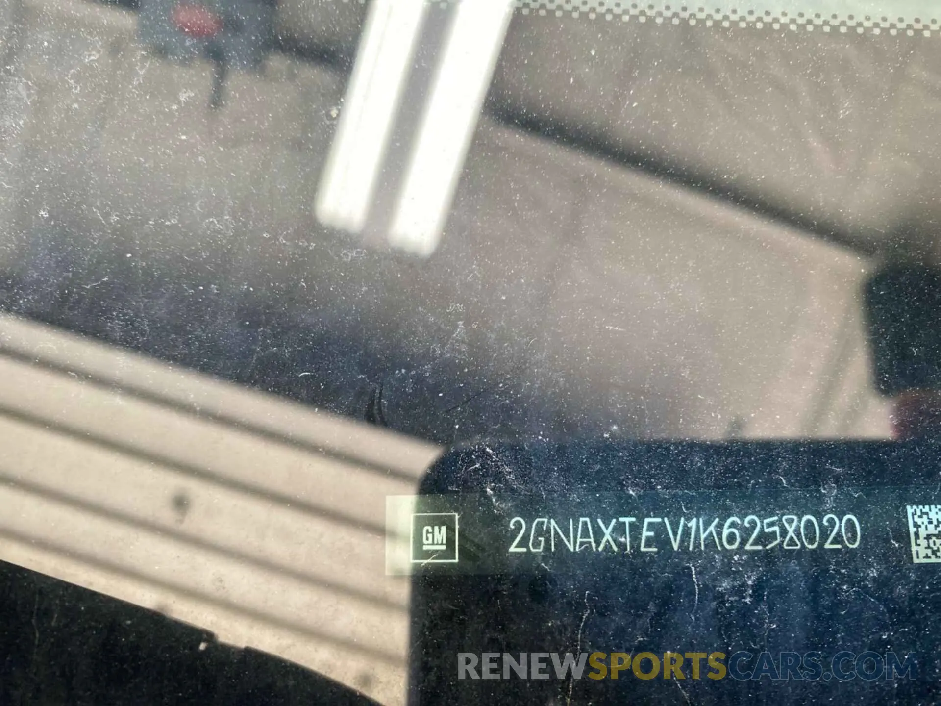 1 Photograph of a damaged car 2GNAXTEV1K6258020 CHEVROLET EQUINOX 2019