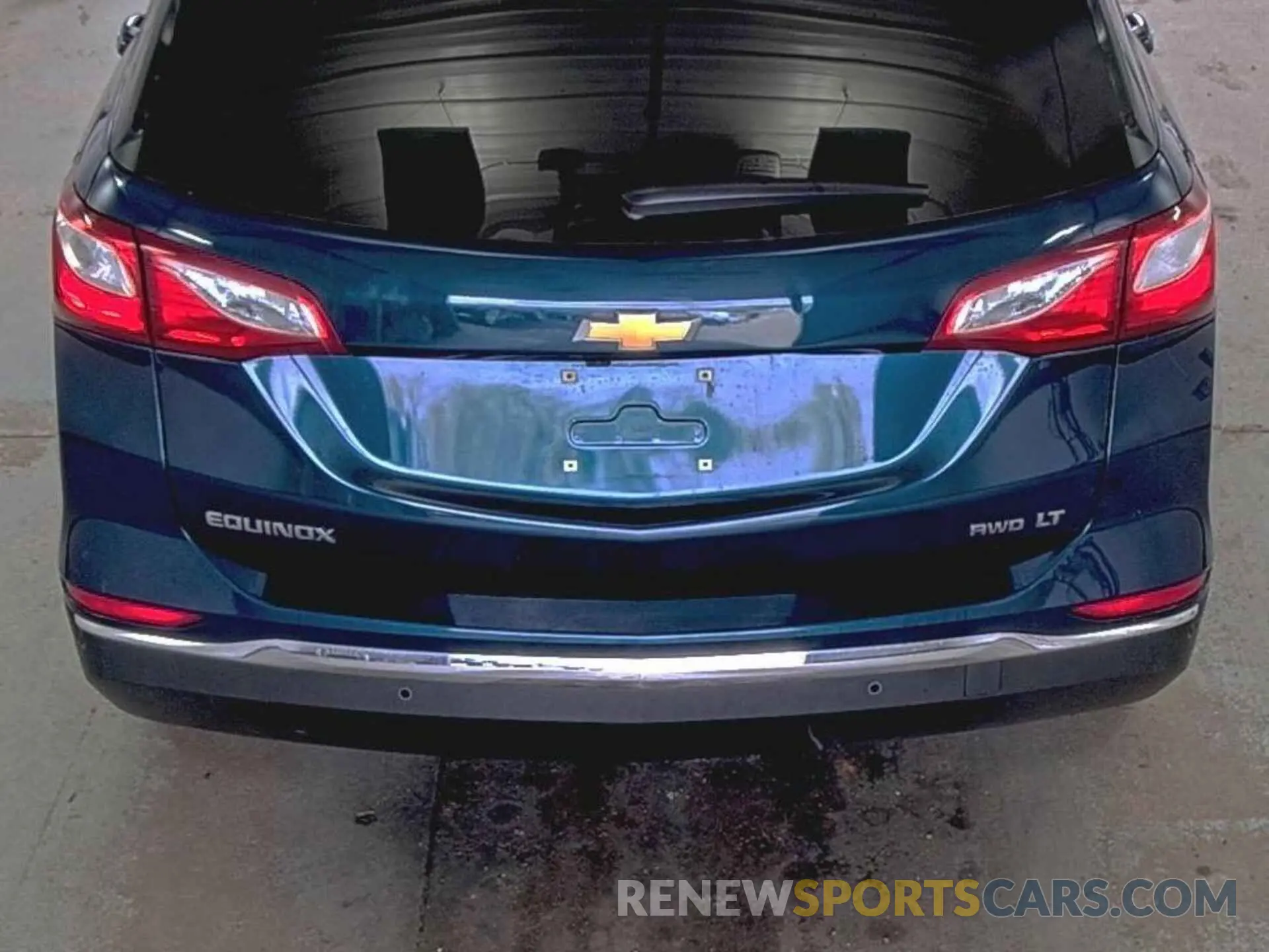 19 Photograph of a damaged car 2GNAXTEV1K6258020 CHEVROLET EQUINOX 2019