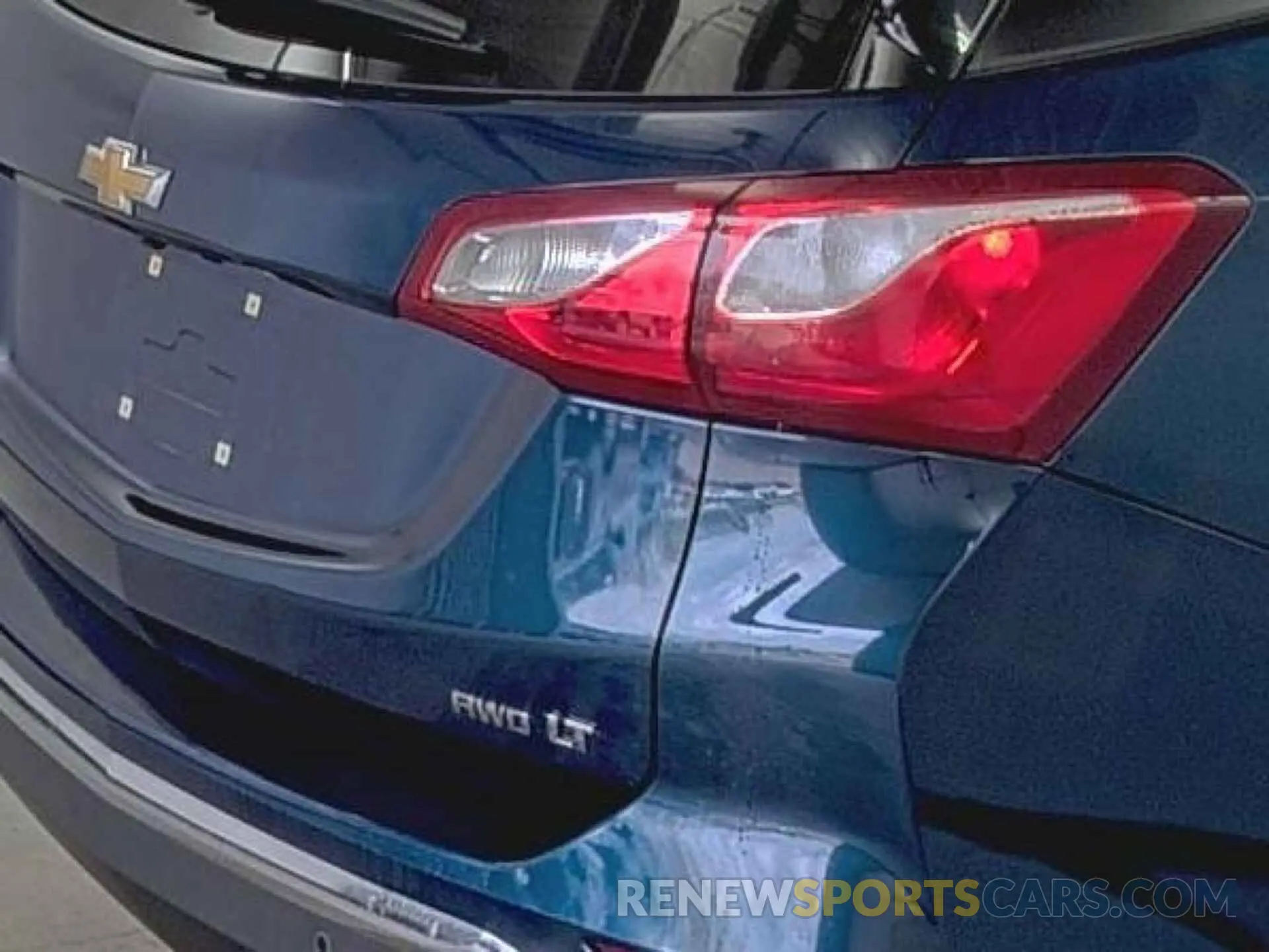 26 Photograph of a damaged car 2GNAXTEV1K6258020 CHEVROLET EQUINOX 2019