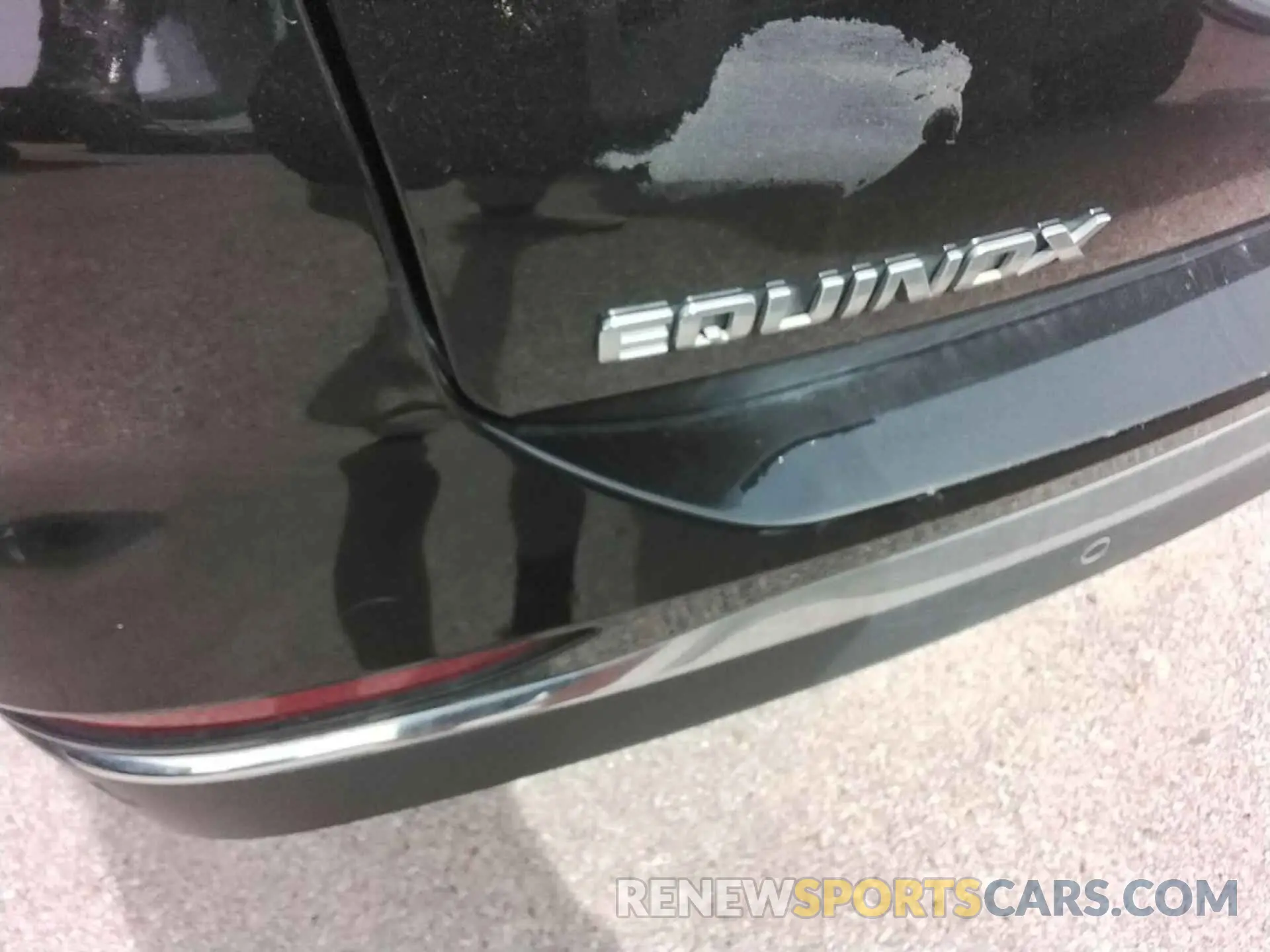 24 Photograph of a damaged car 2GNAXTEV1K6259765 CHEVROLET EQUINOX 2019