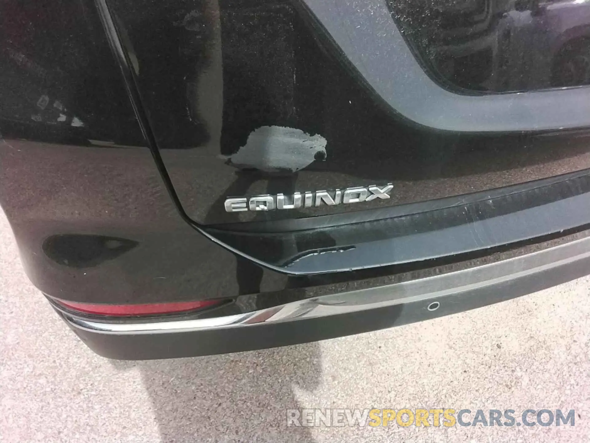 27 Photograph of a damaged car 2GNAXTEV1K6259765 CHEVROLET EQUINOX 2019