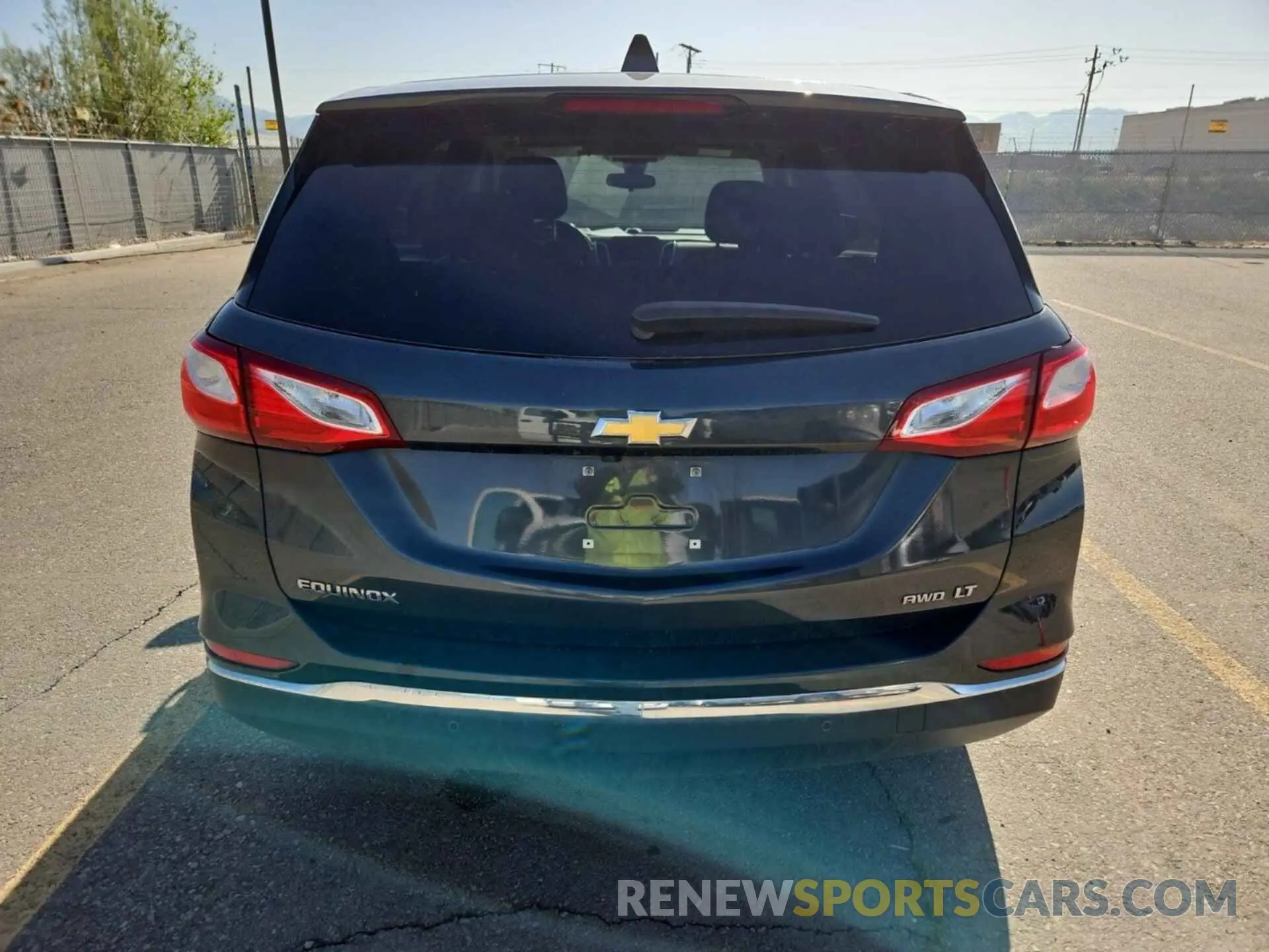 21 Photograph of a damaged car 2GNAXTEV1K6282611 CHEVROLET EQUINOX 2019