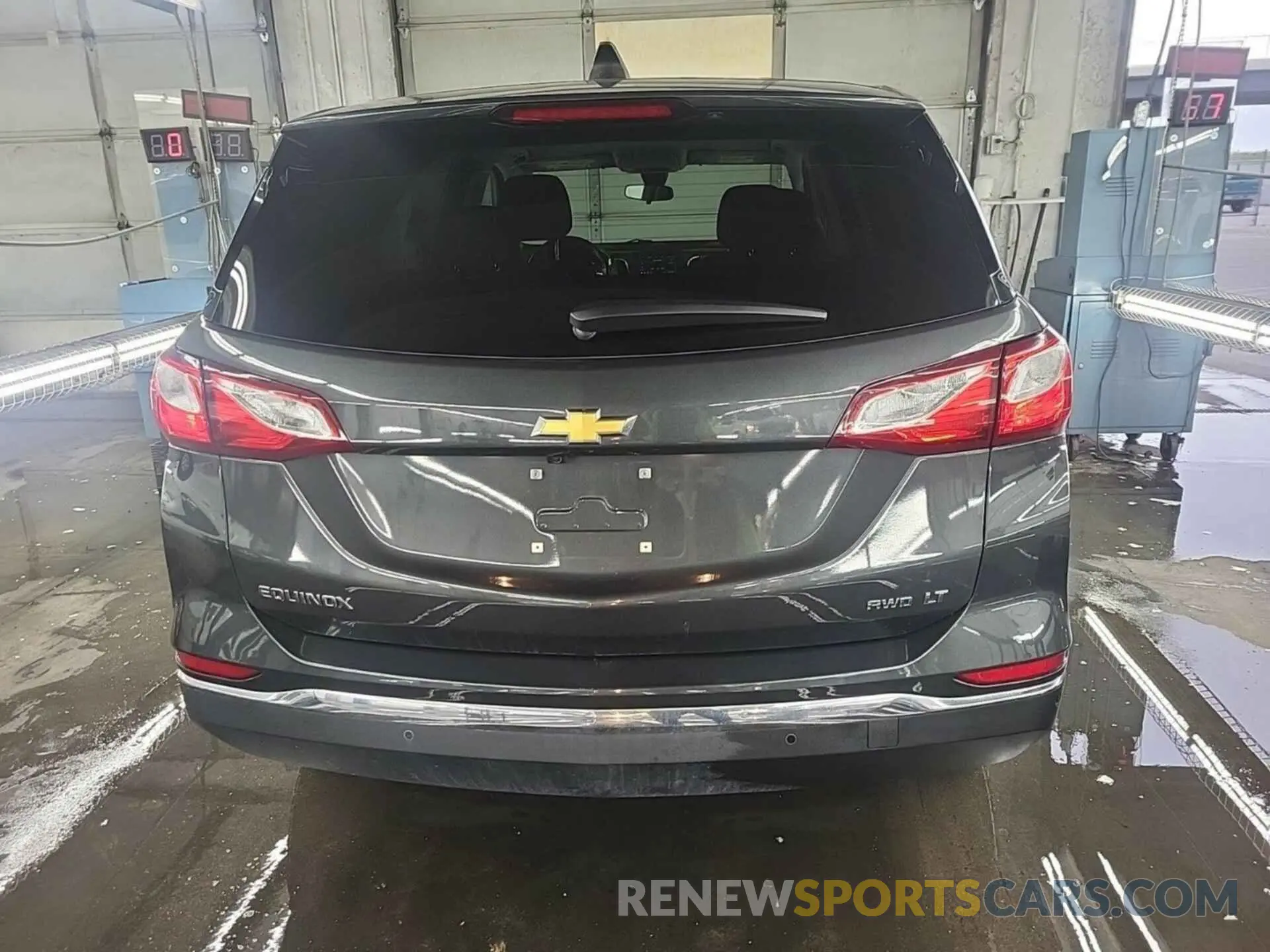 23 Photograph of a damaged car 2GNAXTEV1K6282611 CHEVROLET EQUINOX 2019