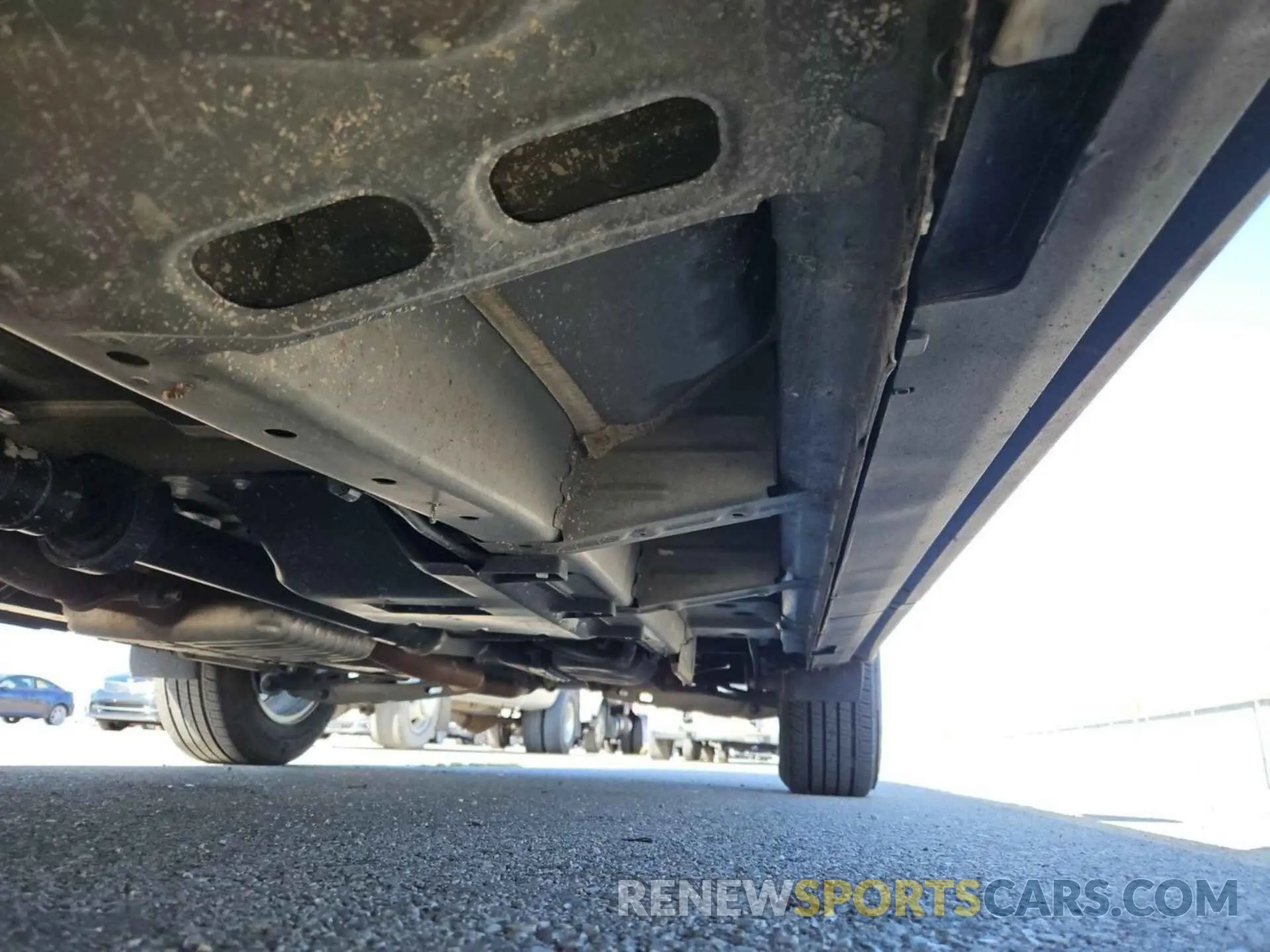 26 Photograph of a damaged car 2GNAXTEV1K6282611 CHEVROLET EQUINOX 2019