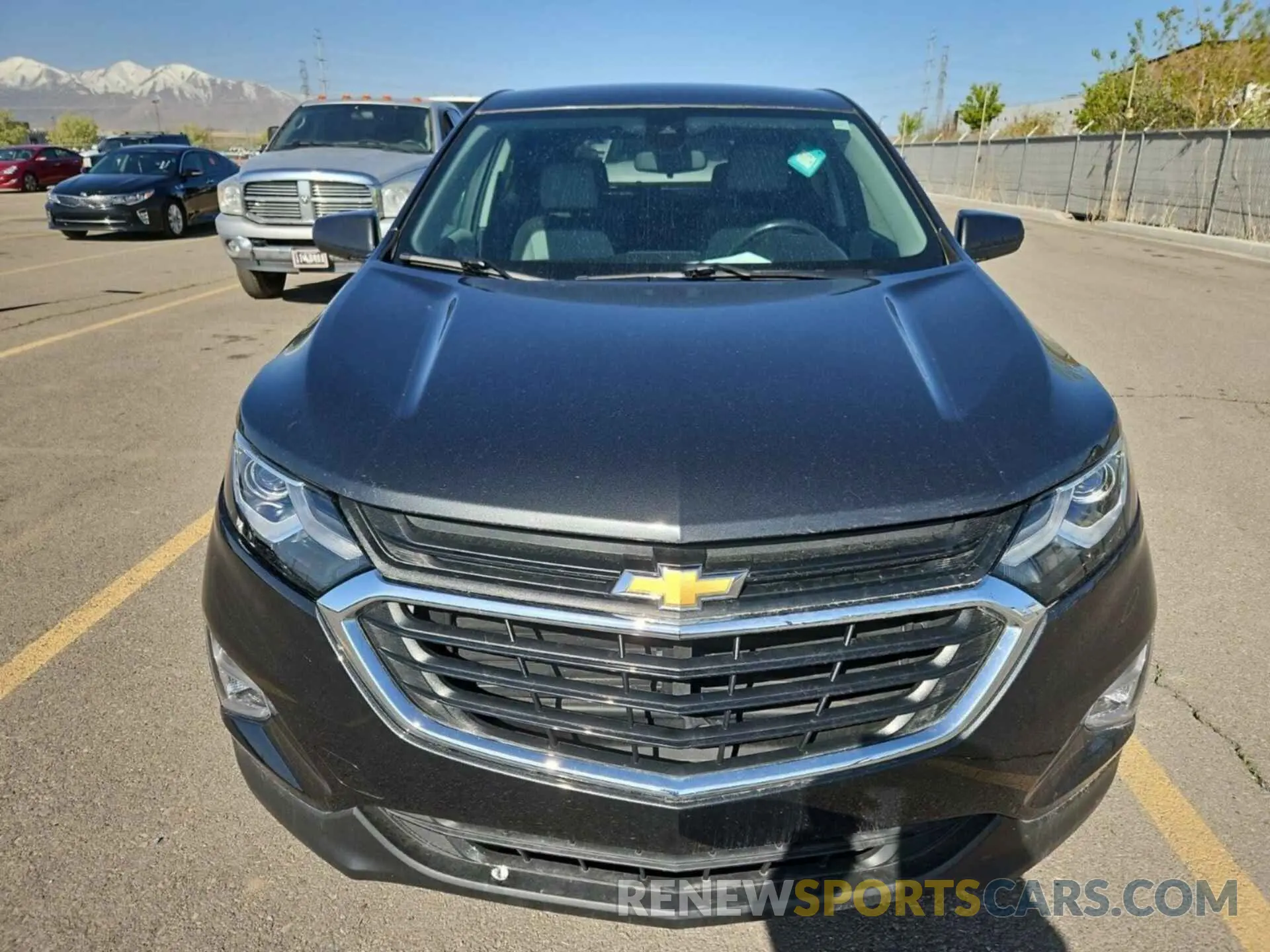 37 Photograph of a damaged car 2GNAXTEV1K6282611 CHEVROLET EQUINOX 2019