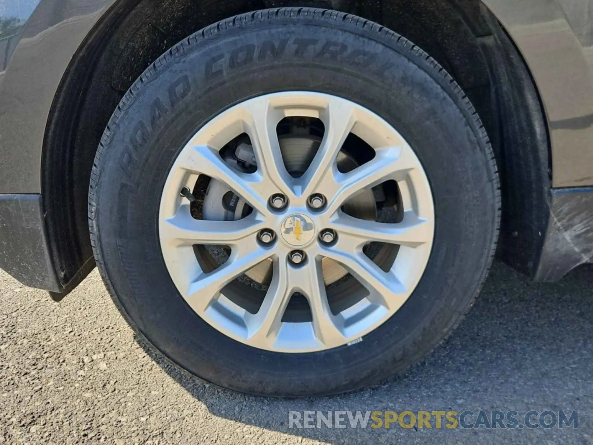 46 Photograph of a damaged car 2GNAXTEV1K6282611 CHEVROLET EQUINOX 2019