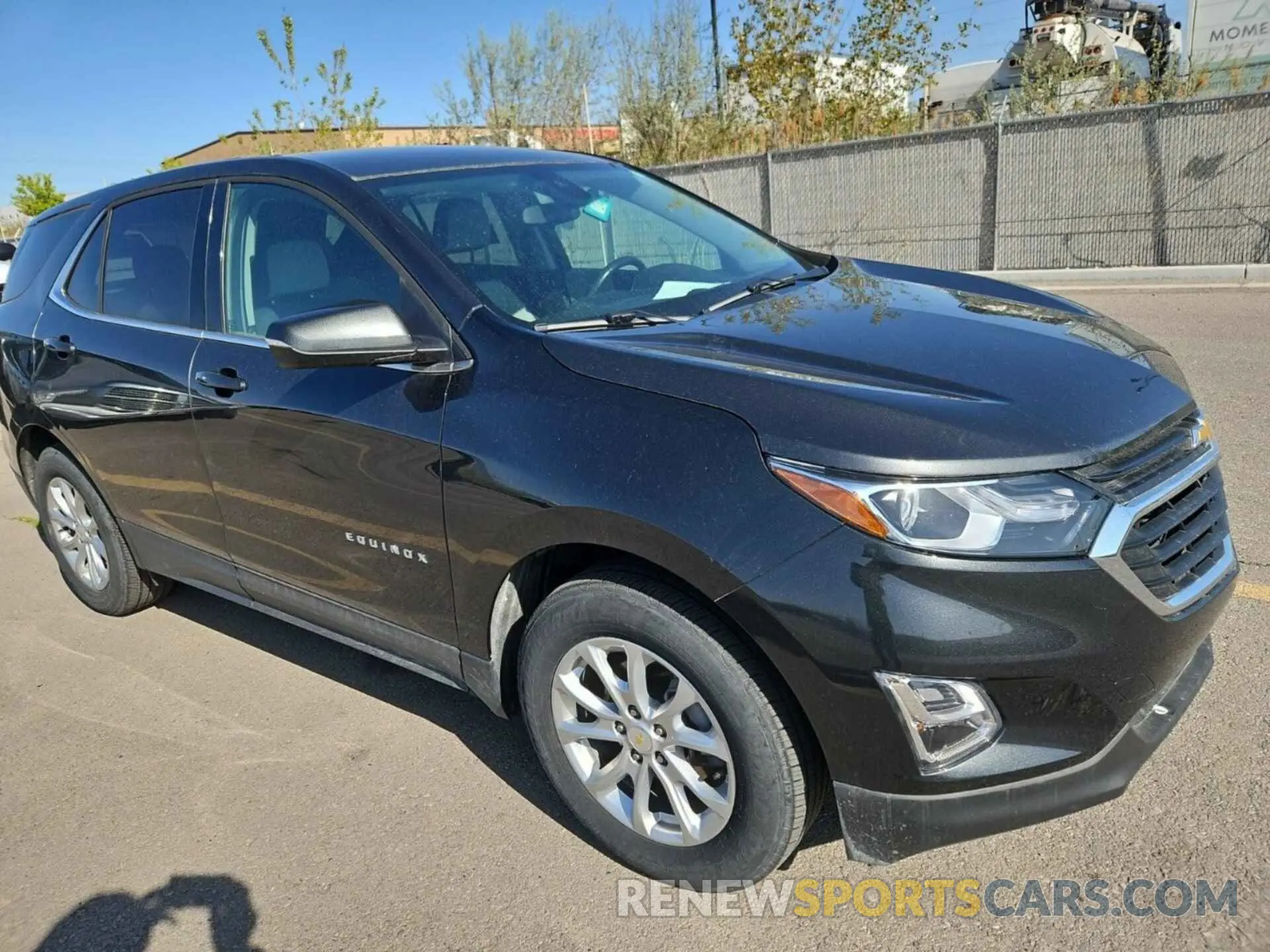 50 Photograph of a damaged car 2GNAXTEV1K6282611 CHEVROLET EQUINOX 2019