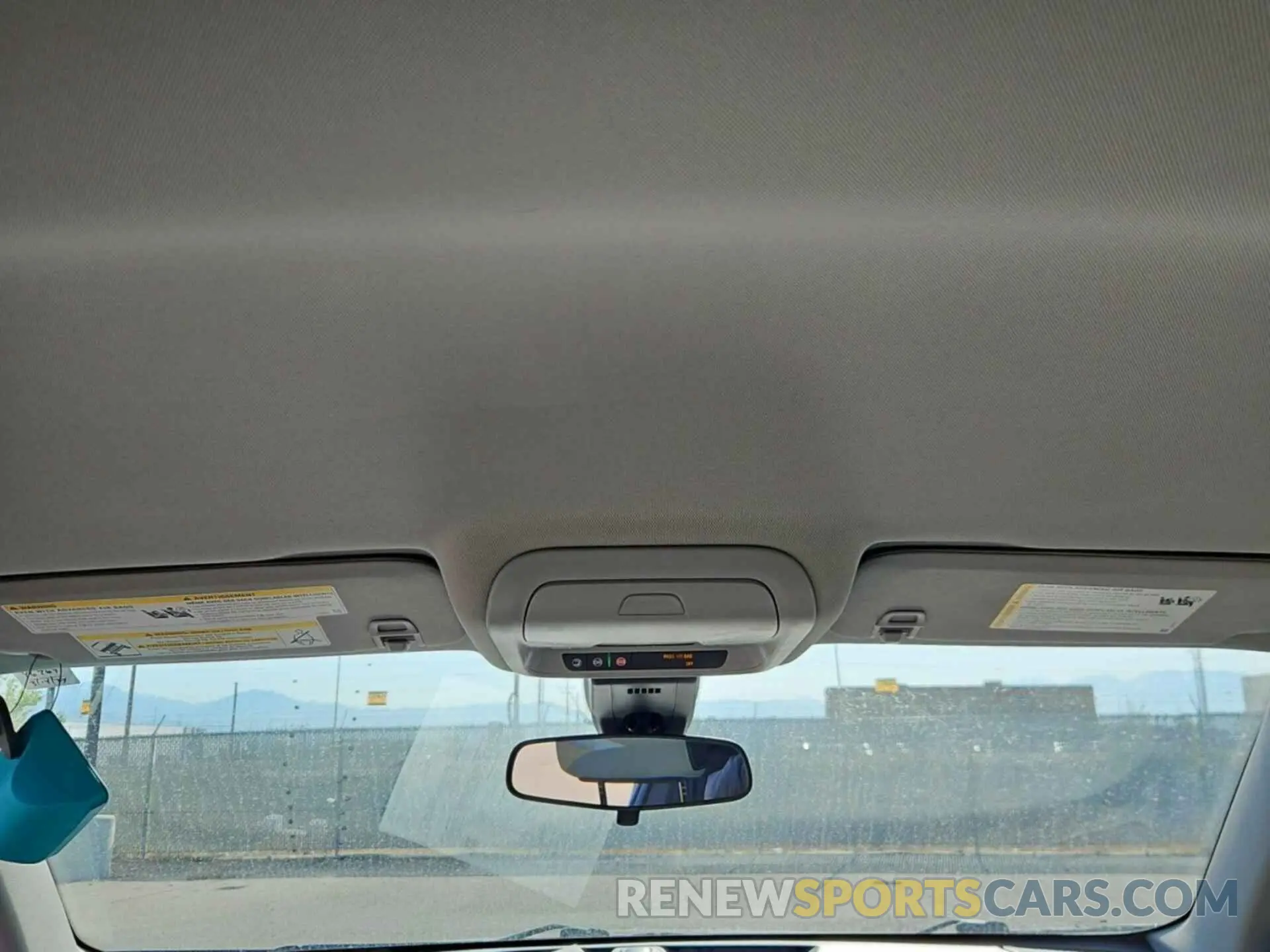 52 Photograph of a damaged car 2GNAXTEV1K6282611 CHEVROLET EQUINOX 2019