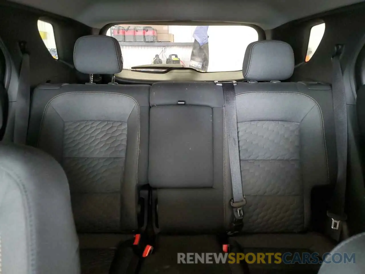 10 Photograph of a damaged car 2GNAXTEV2K6254610 CHEVROLET EQUINOX 2019