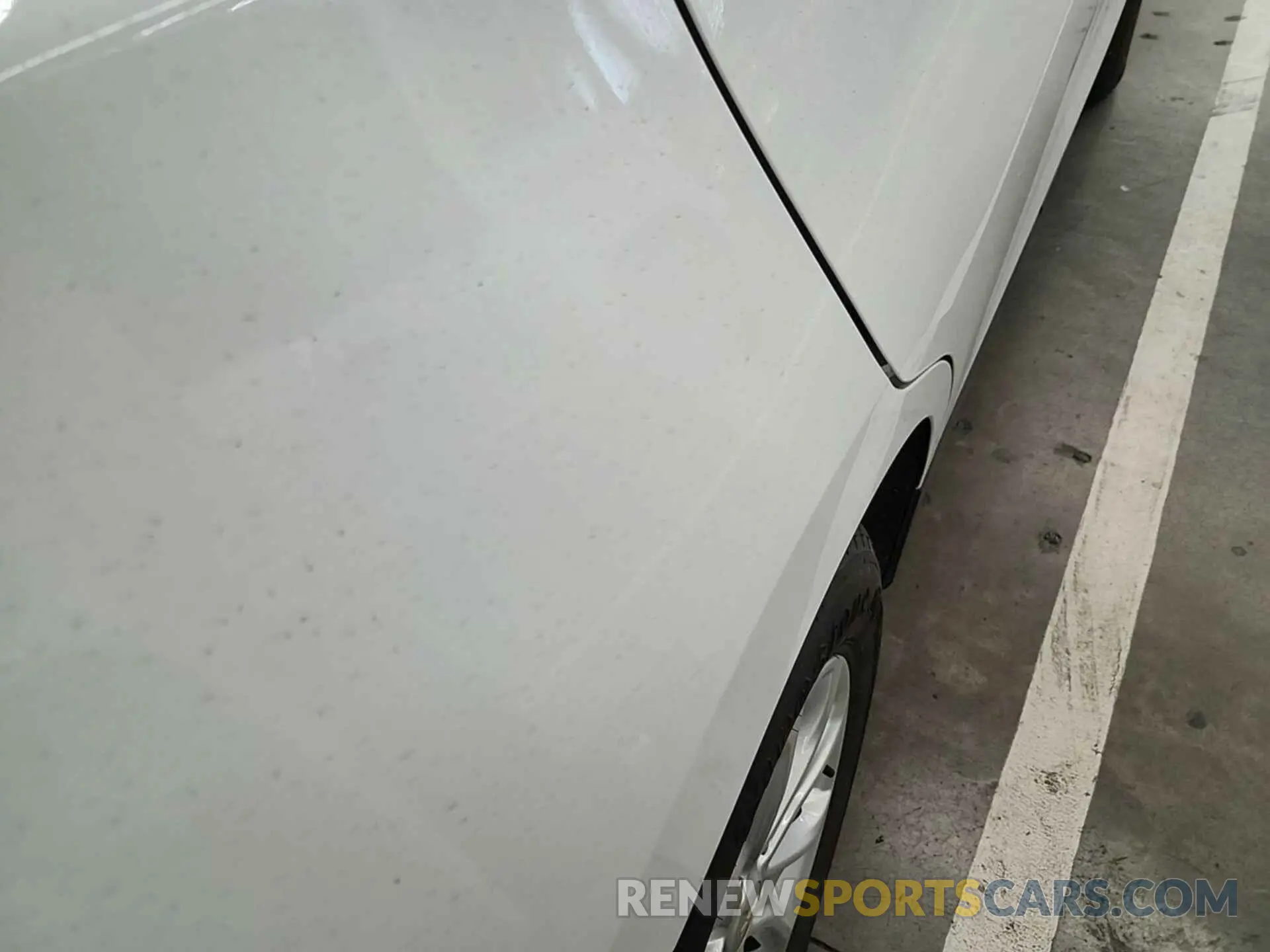 11 Photograph of a damaged car 2GNAXTEV2K6258589 CHEVROLET EQUINOX 2019