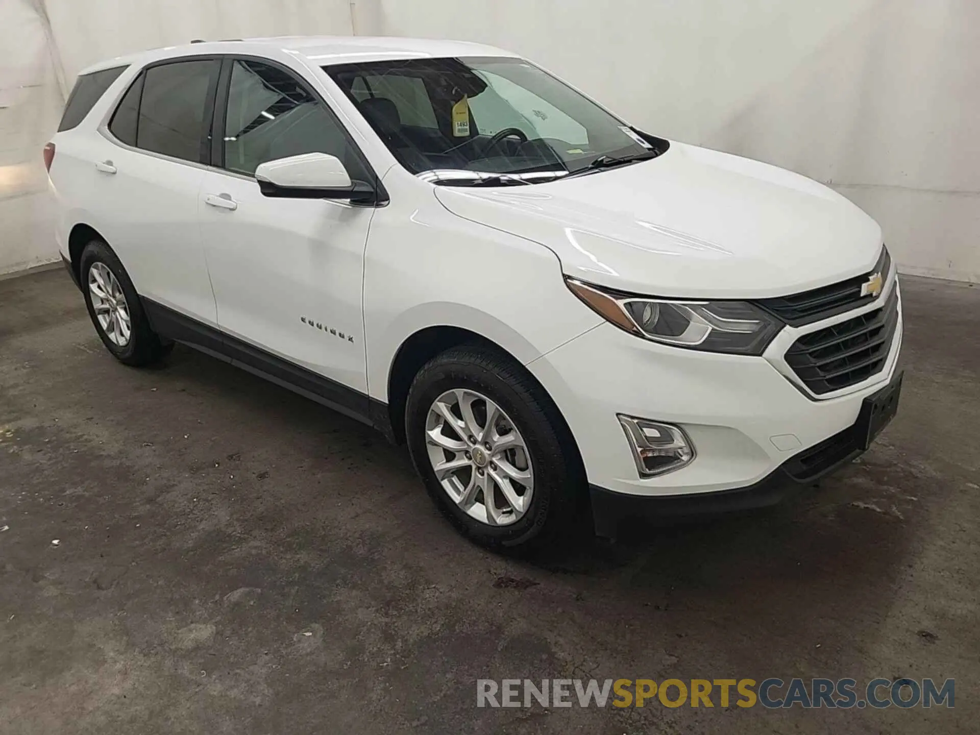 18 Photograph of a damaged car 2GNAXTEV2K6258589 CHEVROLET EQUINOX 2019