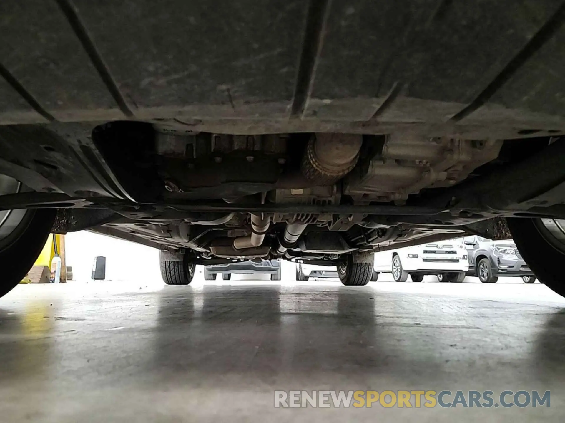 23 Photograph of a damaged car 2GNAXTEV2K6258589 CHEVROLET EQUINOX 2019