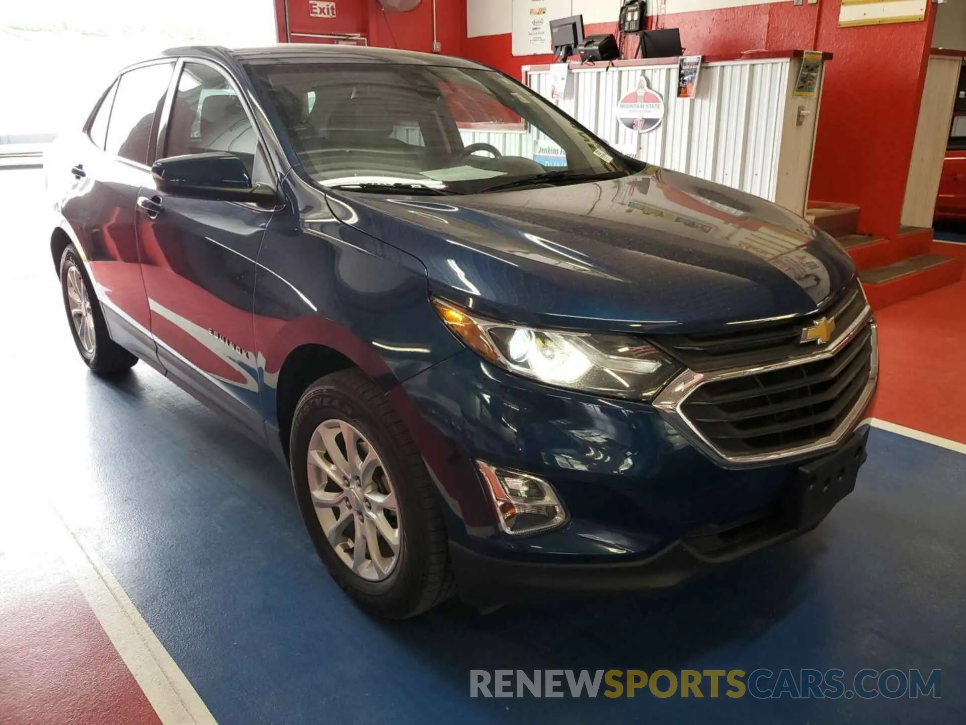 4 Photograph of a damaged car 2GNAXTEV2K6259791 CHEVROLET EQUINOX 2019
