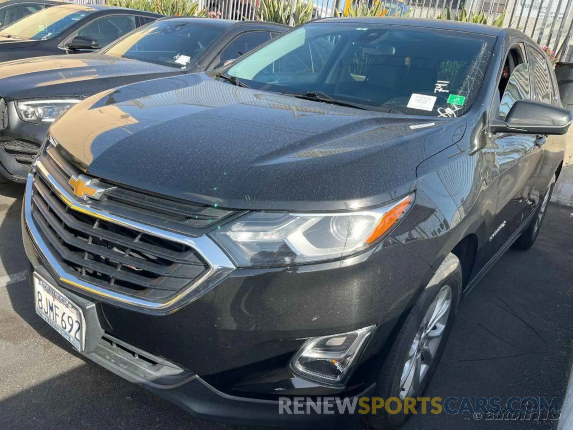 4 Photograph of a damaged car 2GNAXTEV2K6264618 CHEVROLET EQUINOX 2019
