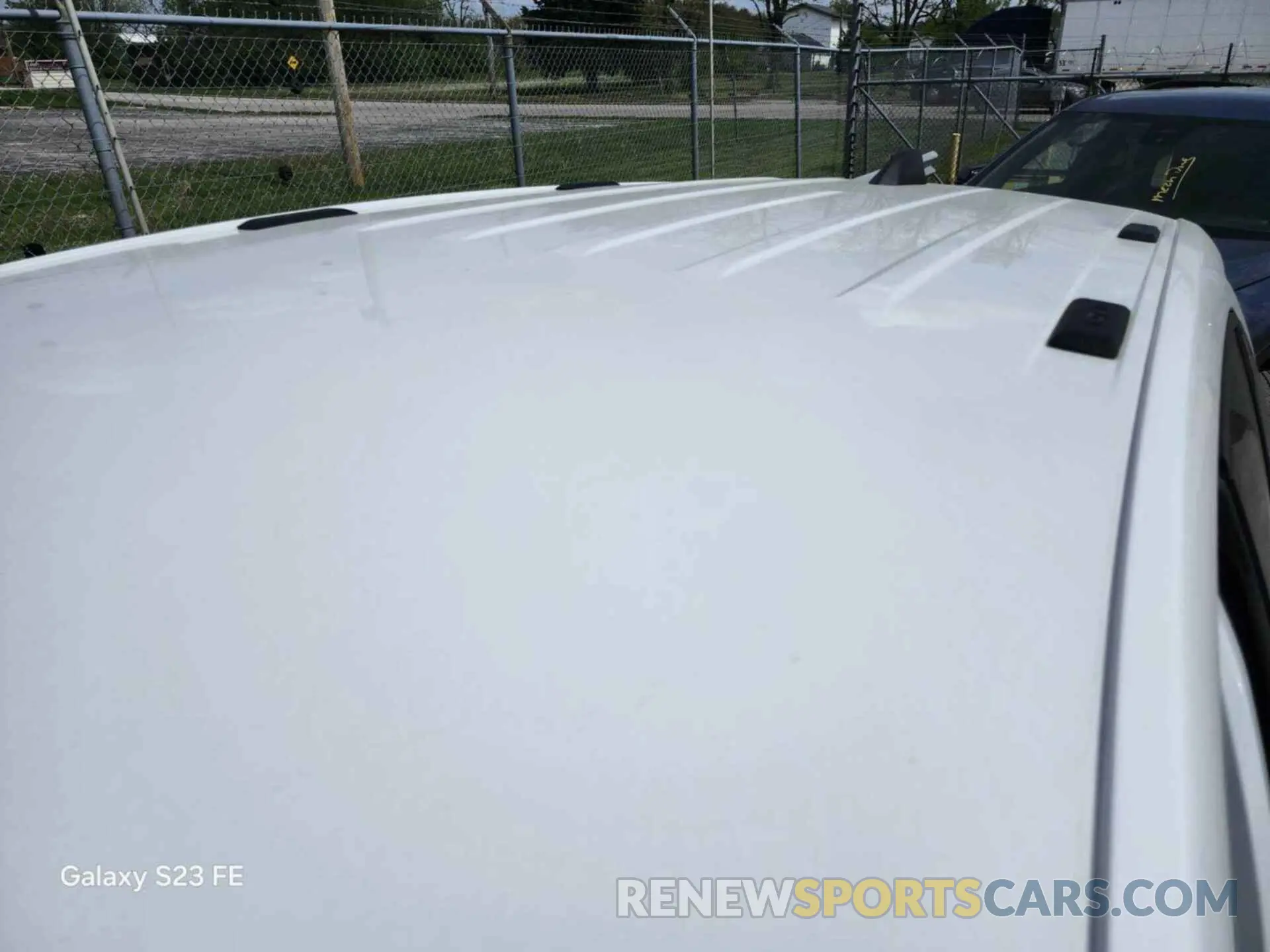10 Photograph of a damaged car 2GNAXTEV3K6176368 CHEVROLET EQUINOX 2019